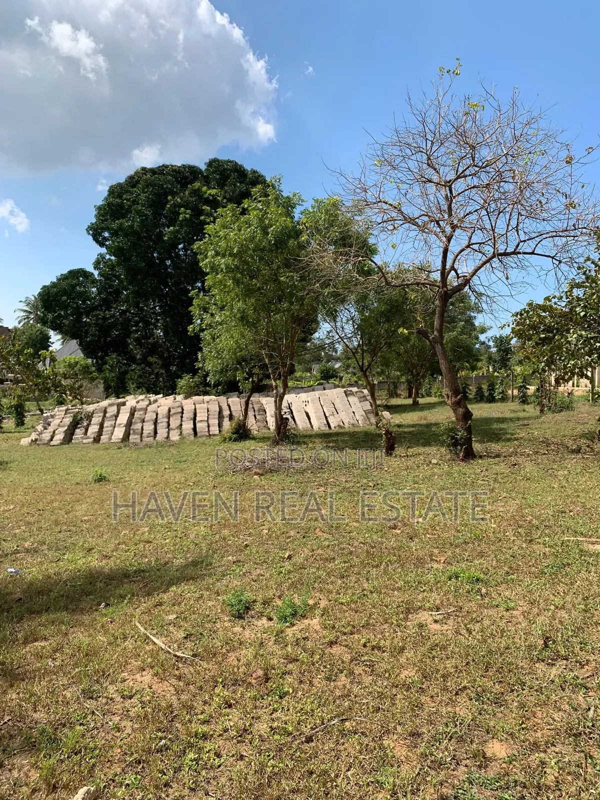 Plot for Sale at Madale in Goba