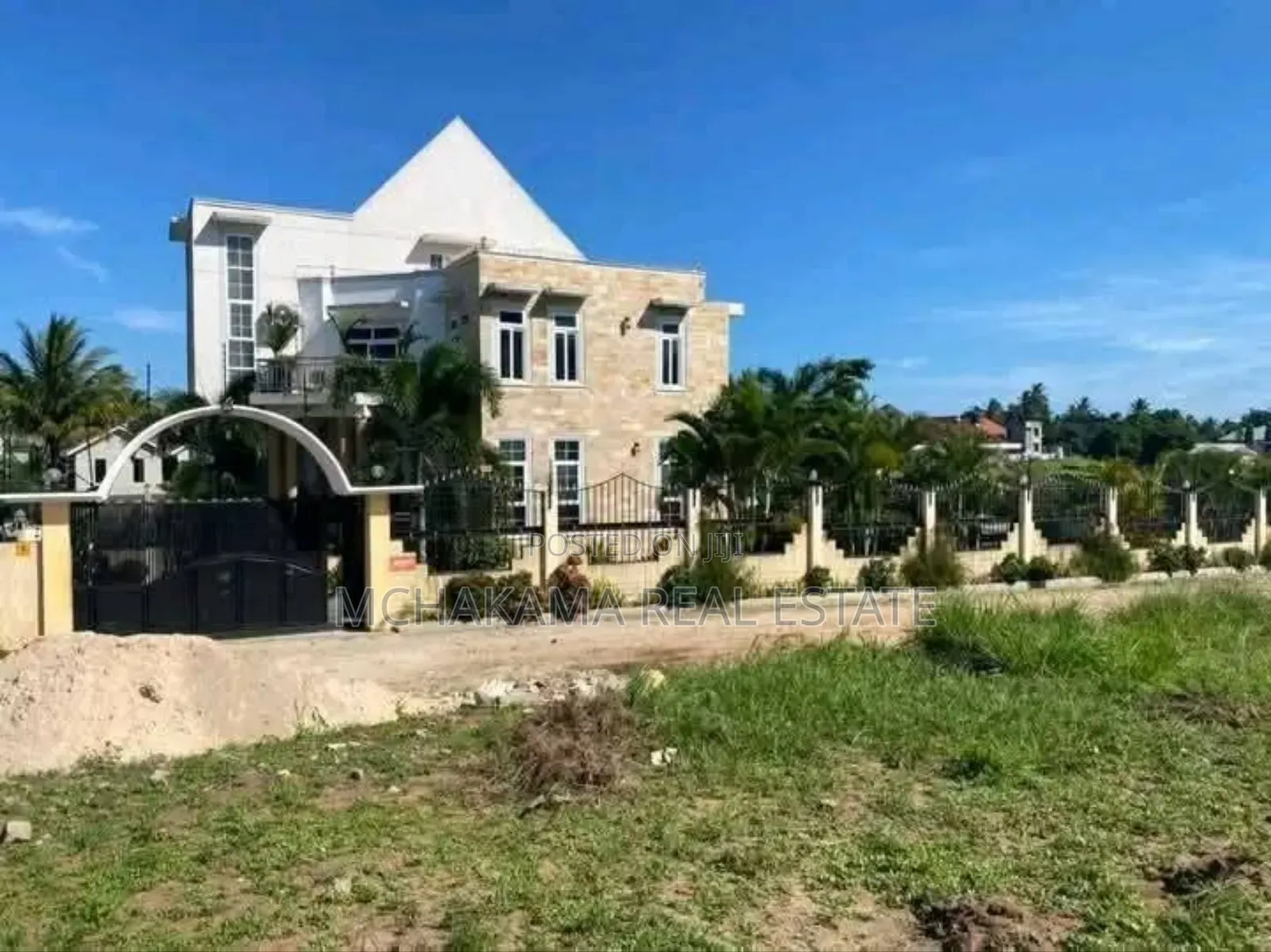 4bdrm Block of Flats in Mchakama Real Estate, Kigamboni for sale in Kigamboni