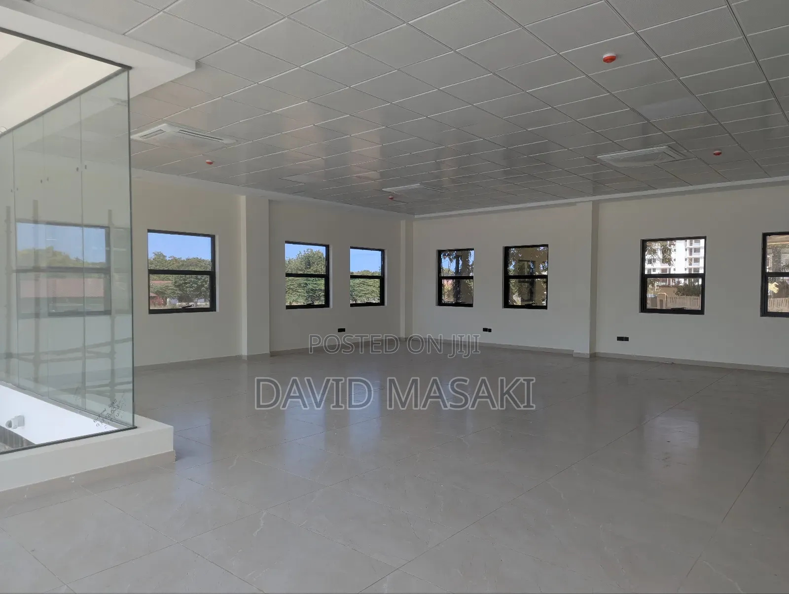 430 Sq M Prime Location Office Space for Rent in Oyster Bay