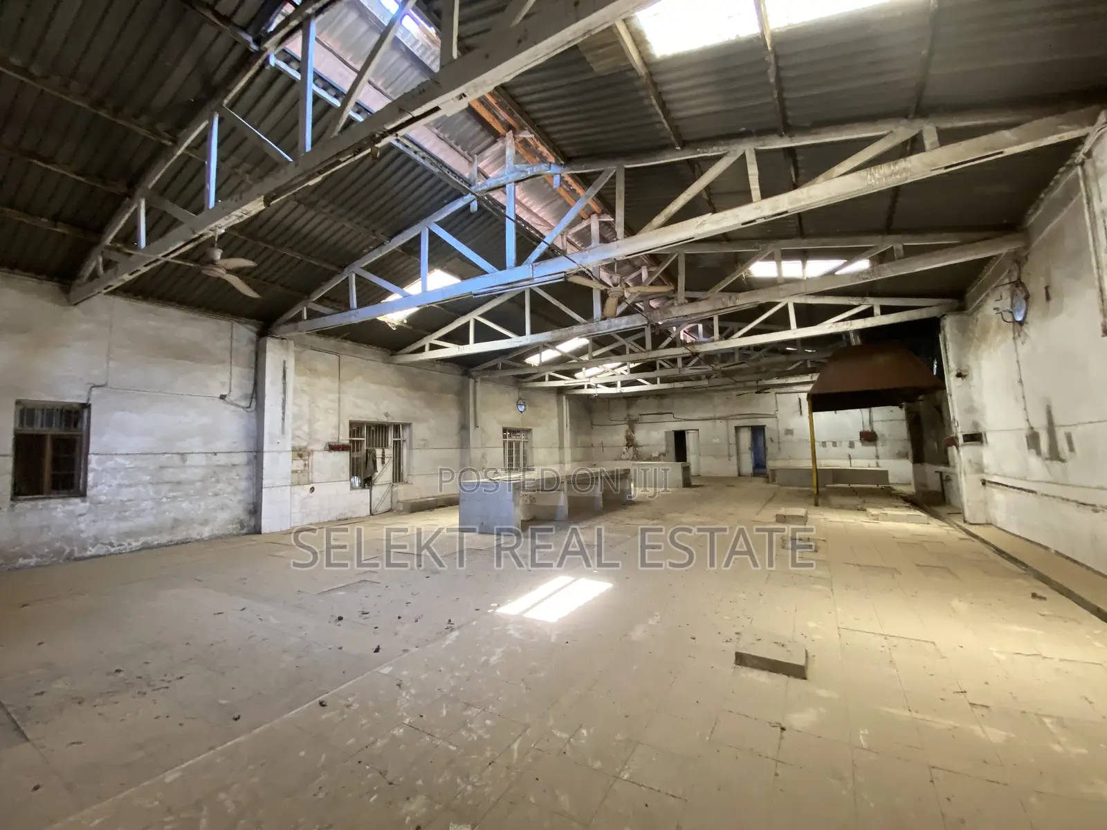 1589sqm Prime Warehouse at Ipogolo, Iringa Region for Sale in Ipogolo