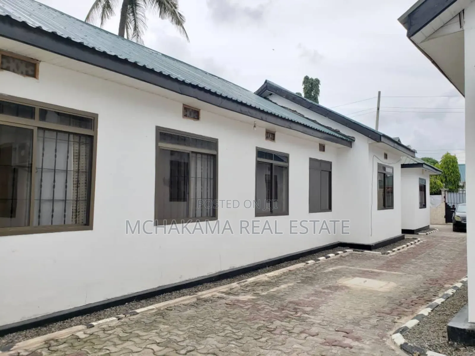 9bdrm Apartment in Mchakama Real Estate, Segerea for sale in Segerea