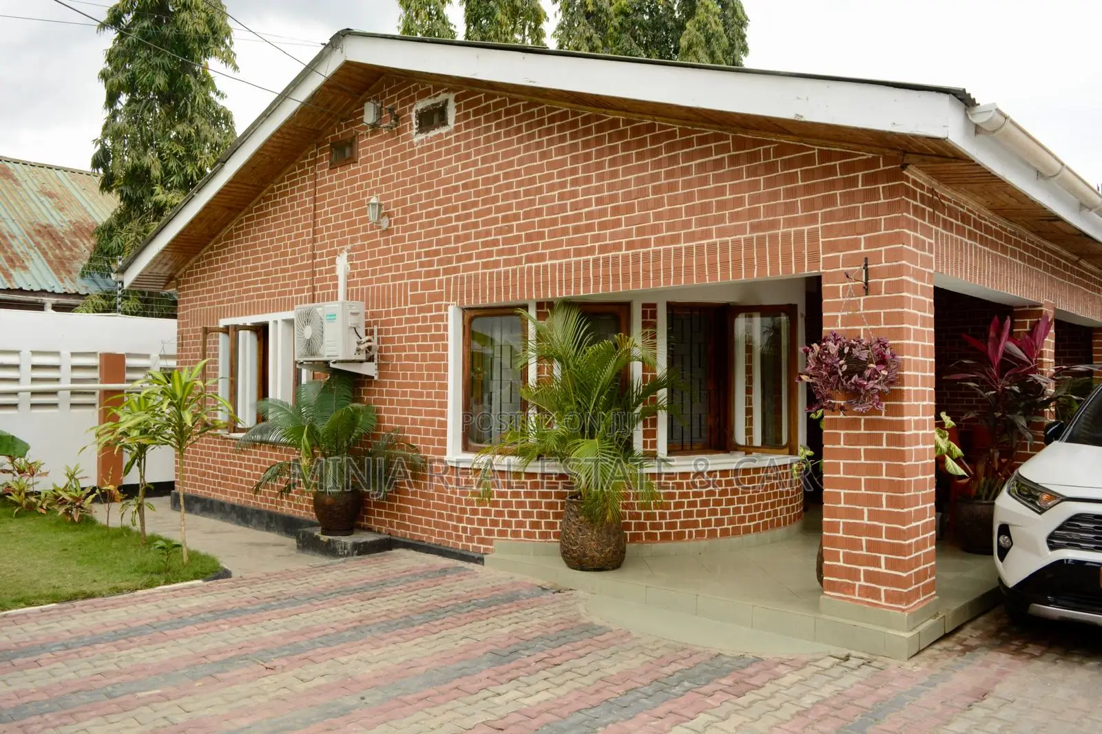 Furnished 4bdrm House in Mikocheni for rent in Mikocheni