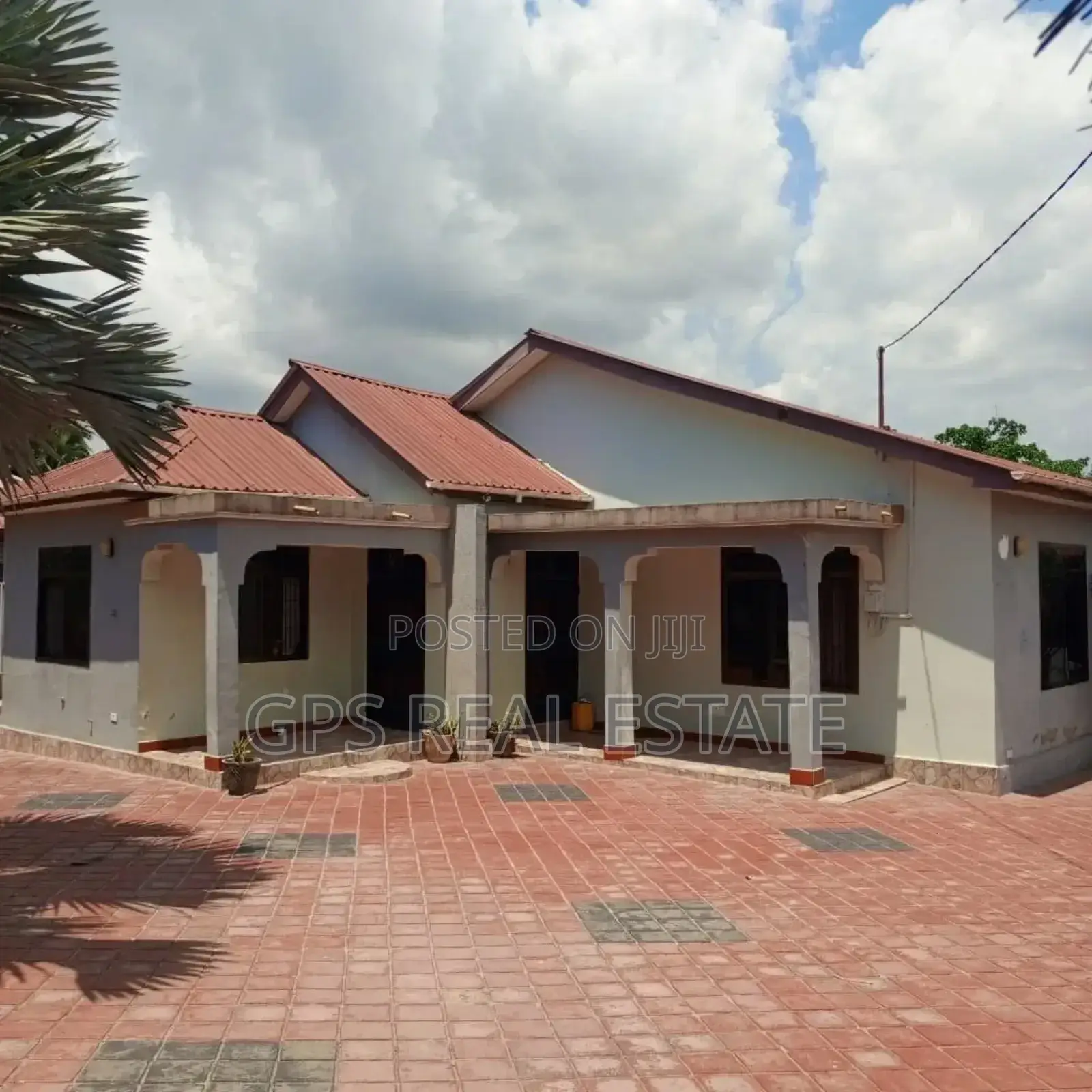 4bdrm House in Bahari Beach, Kinondoni for sale in Kinondoni