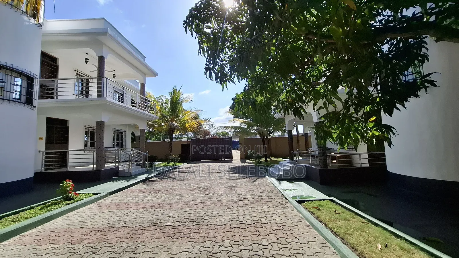16bdrm Villa in Mbez Beach Afrikana for rent in Mbezi Beach