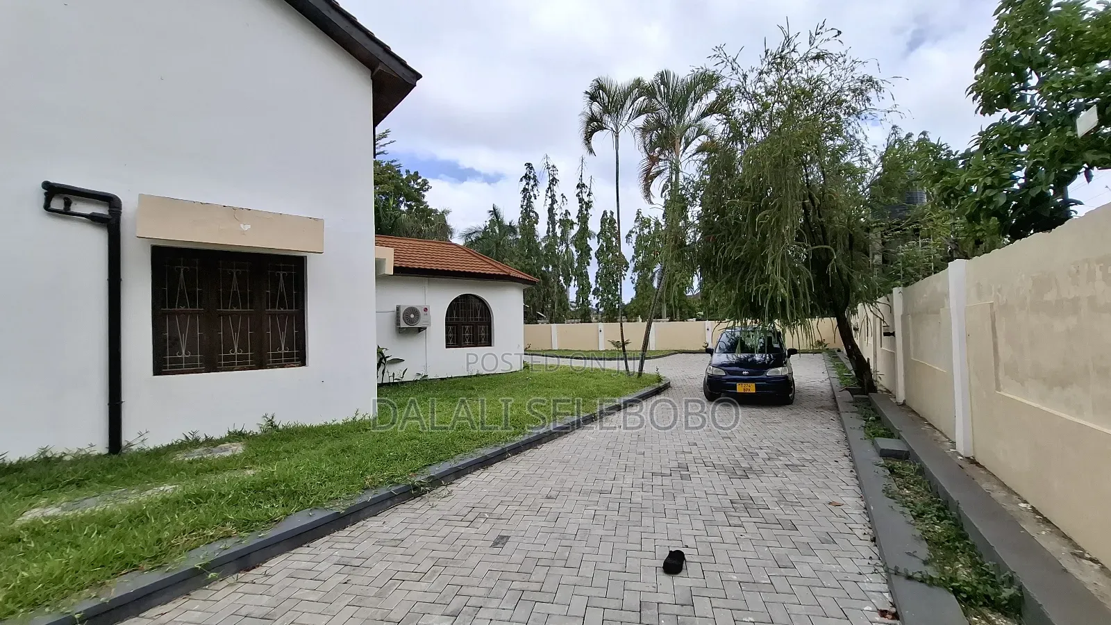 7bdrm Bungalow in Mbezi Beach Kwa for rent in Mbezi Beach