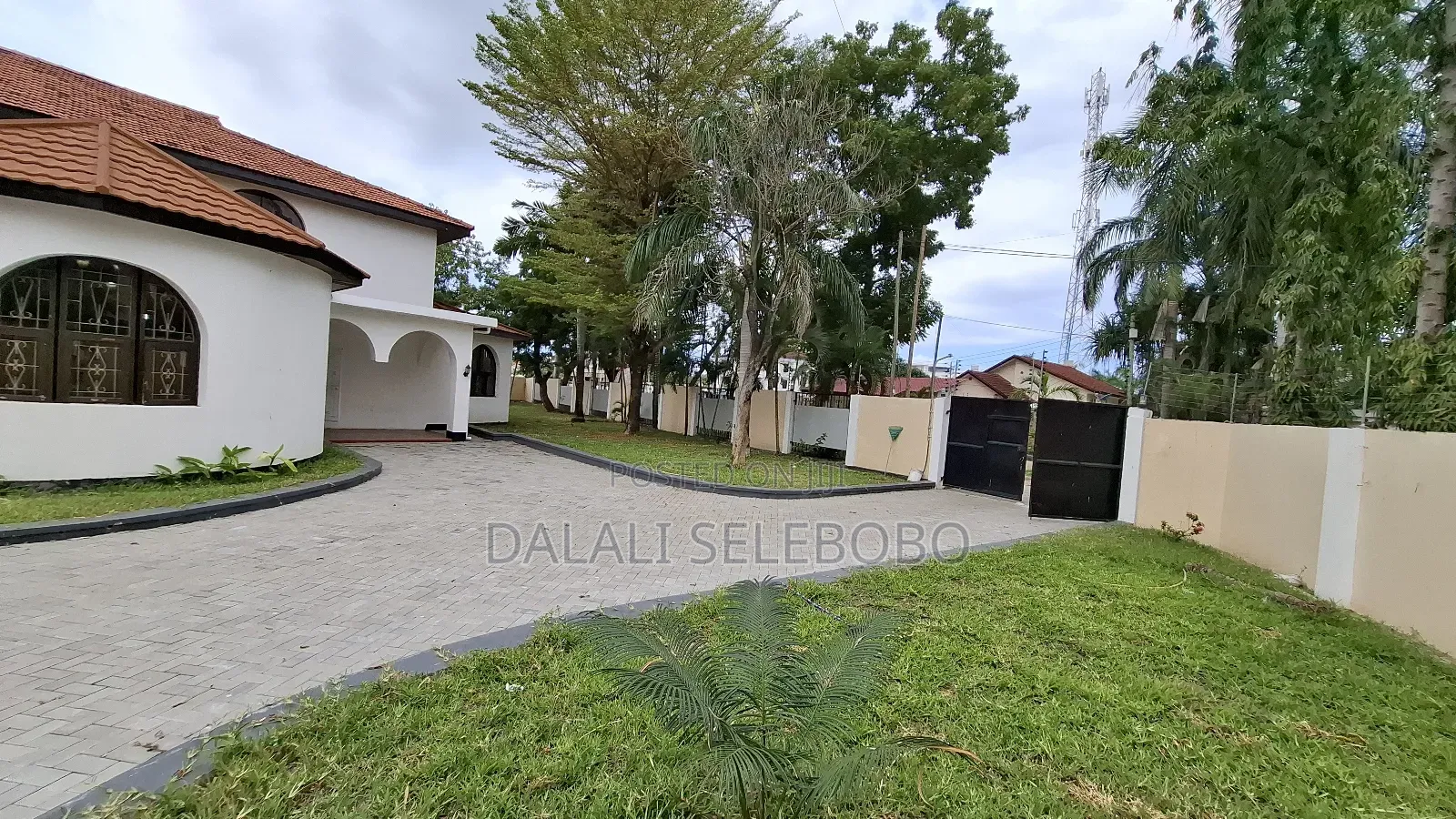 7bedrooms With Servant Quarter Better for Private Office in Mbezi Beach