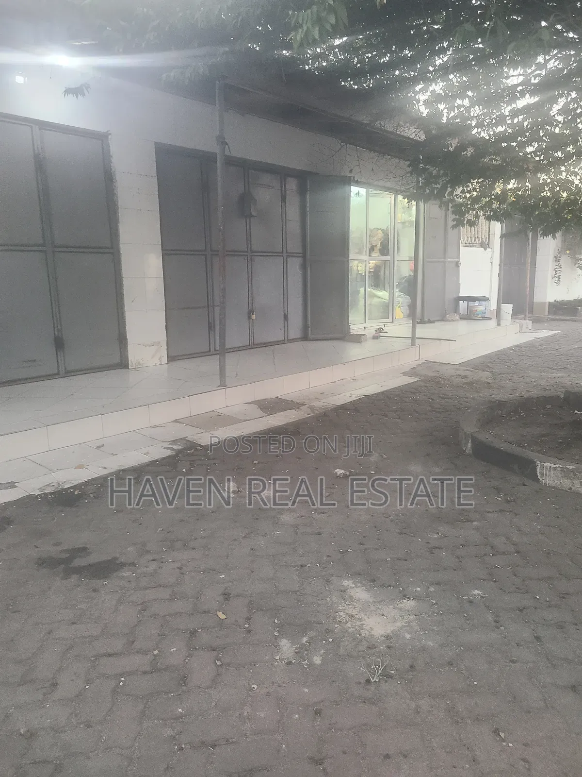 6bdrm House in Kinondoni for sale in Kinondoni