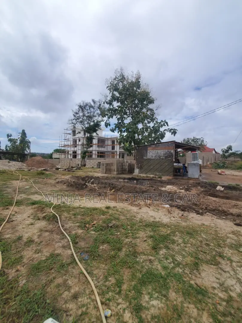 Plot for Sale Madale Mbopo in Goba