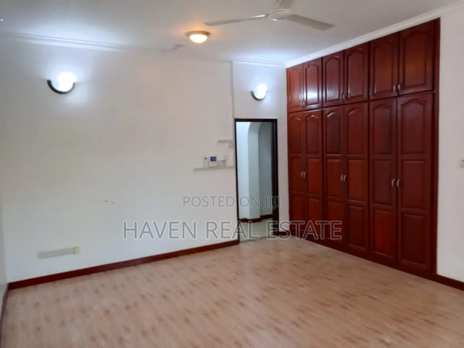 5bdrm House in Oyster Bay for rent in Oyster Bay