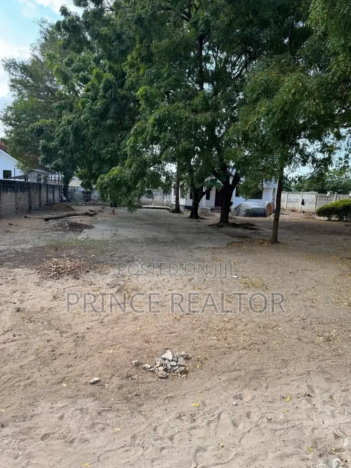 Second Beach Plot for Sale in Mbezi Beach in Kinondoni