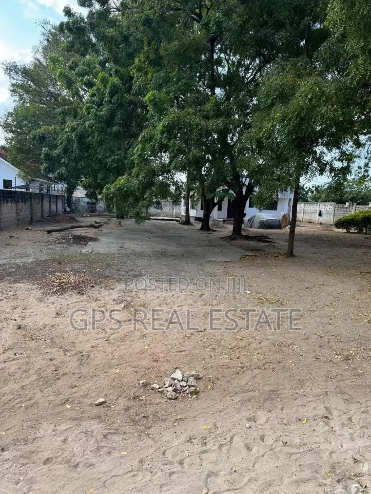Second Beach Plot for Sale in Mbezi Beach in Kinondoni