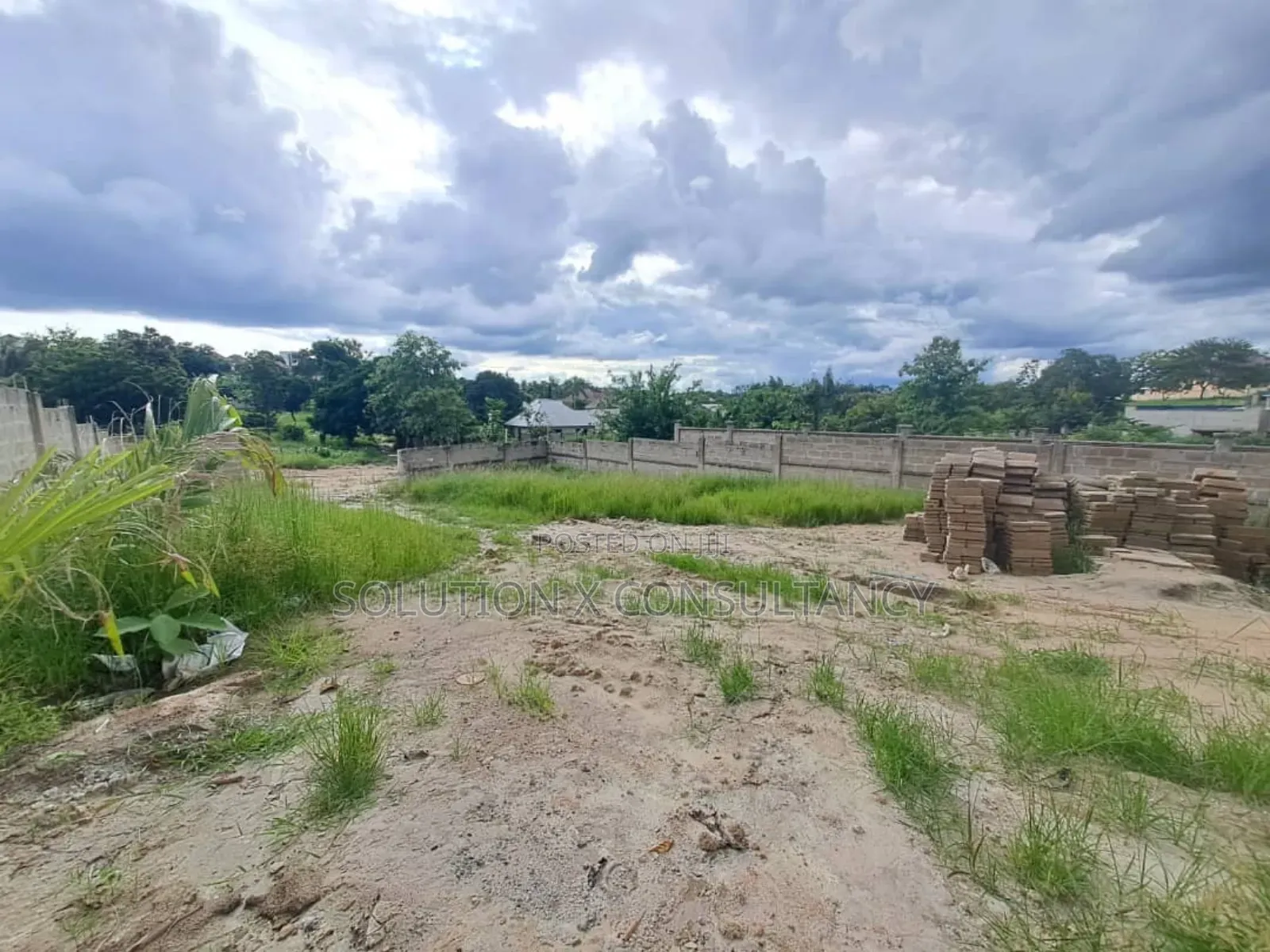 Kiwanja Kinauzwa Kimara Luguruni in Kimara