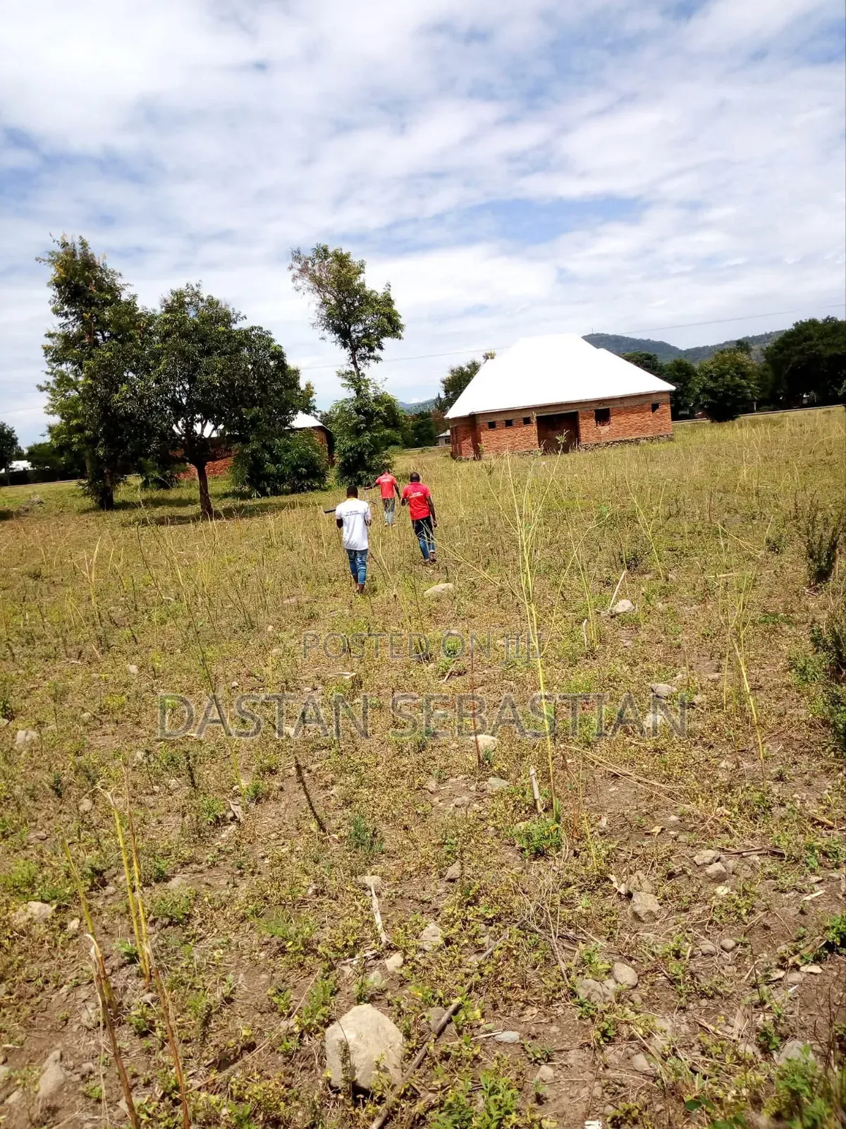 Kambele Wauzaji Viwanja in Arusha