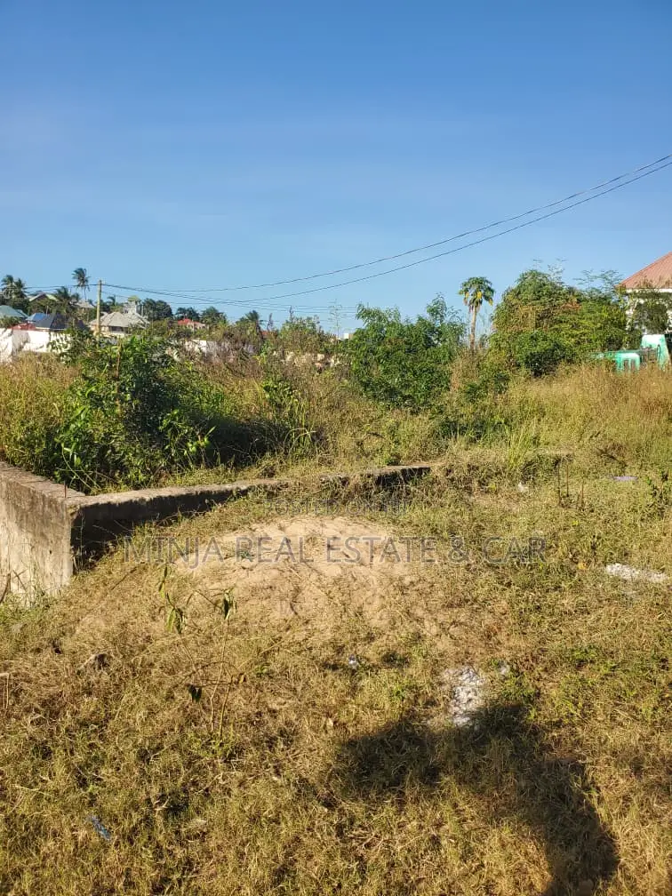 Kiwanja Kinauzwa Goba Muungano Marobo in Goba
