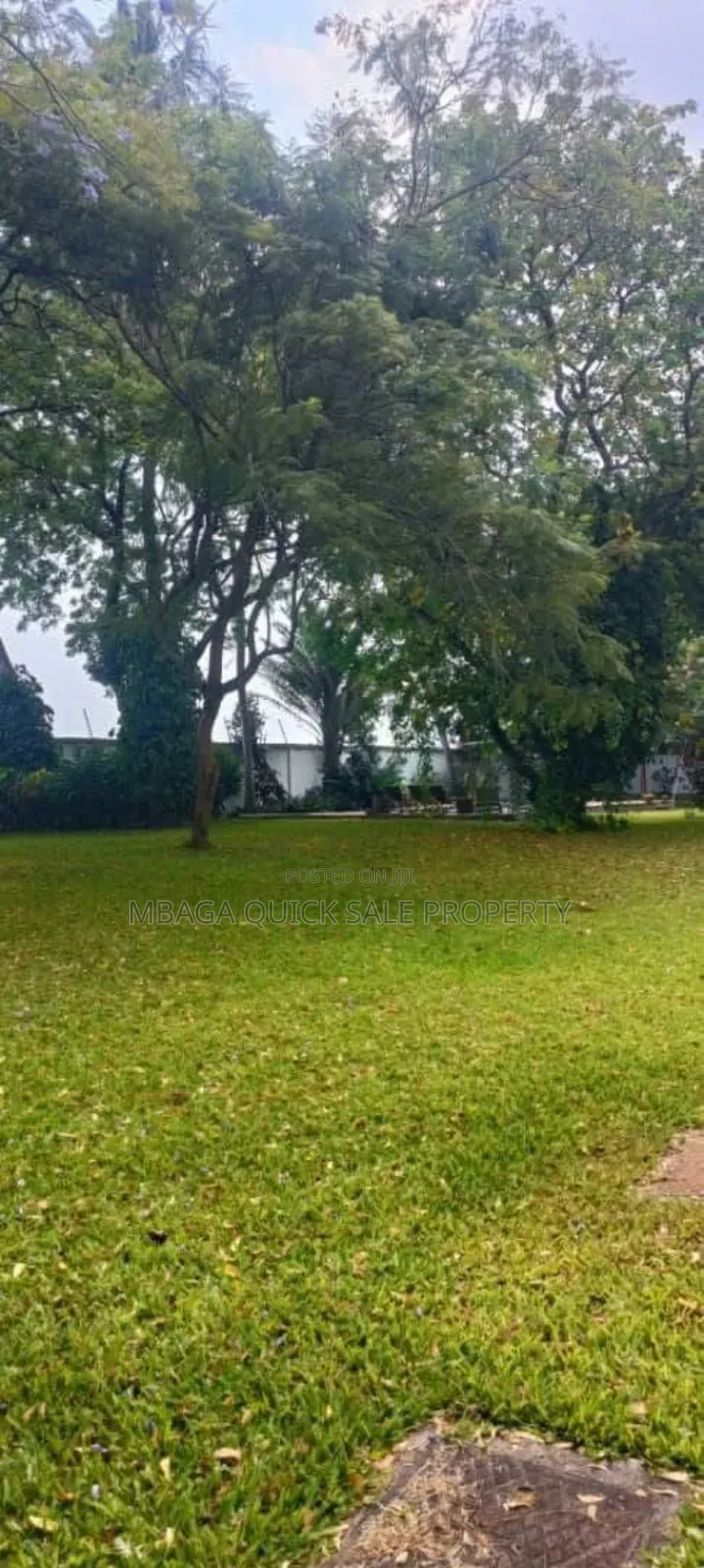 Furnished 4bdrm House in Msasani Beach for sale in Msasani