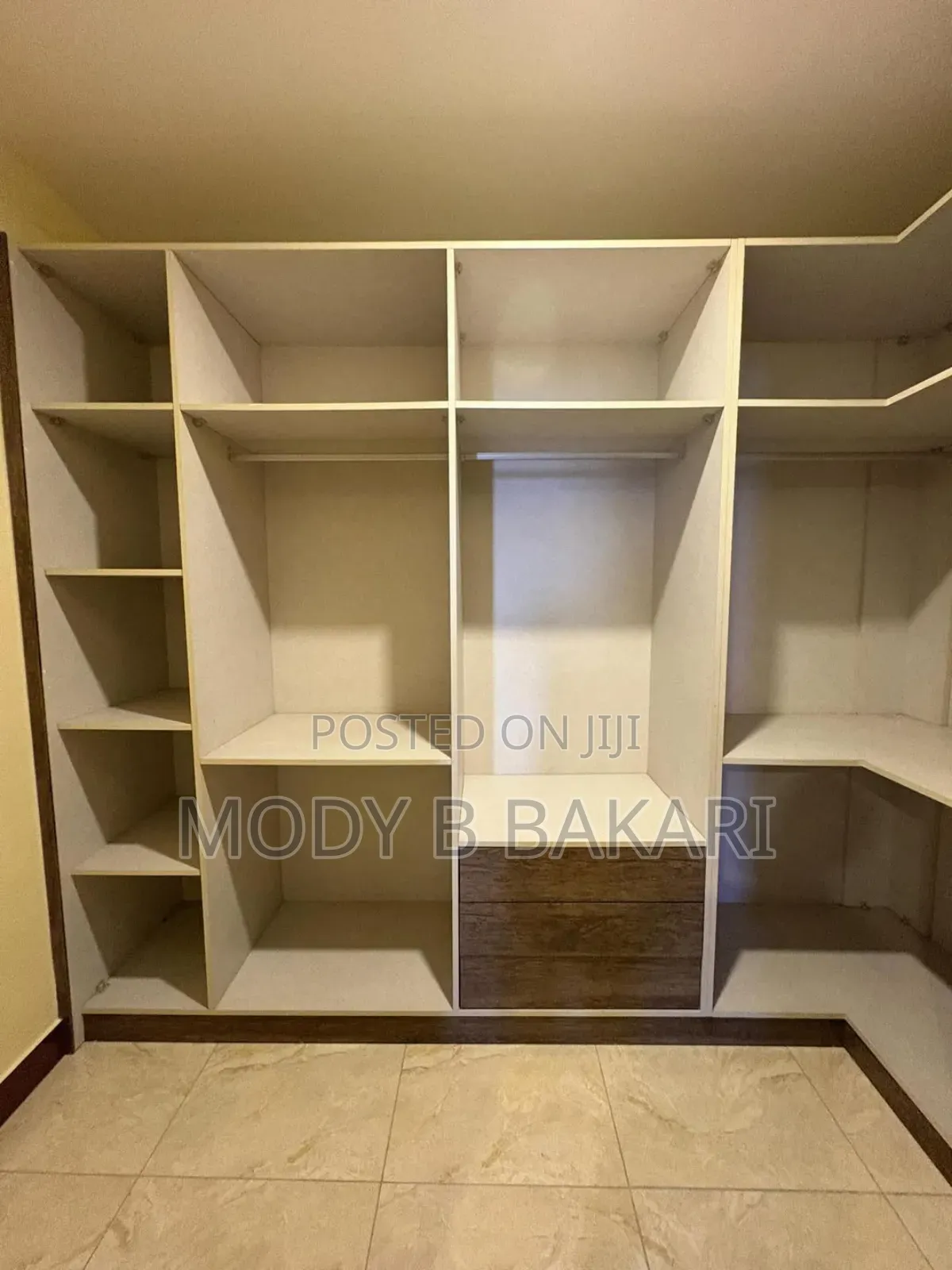 Furnished 5bdrm Apartment in Oyster Bay for rent in Oyster Bay
