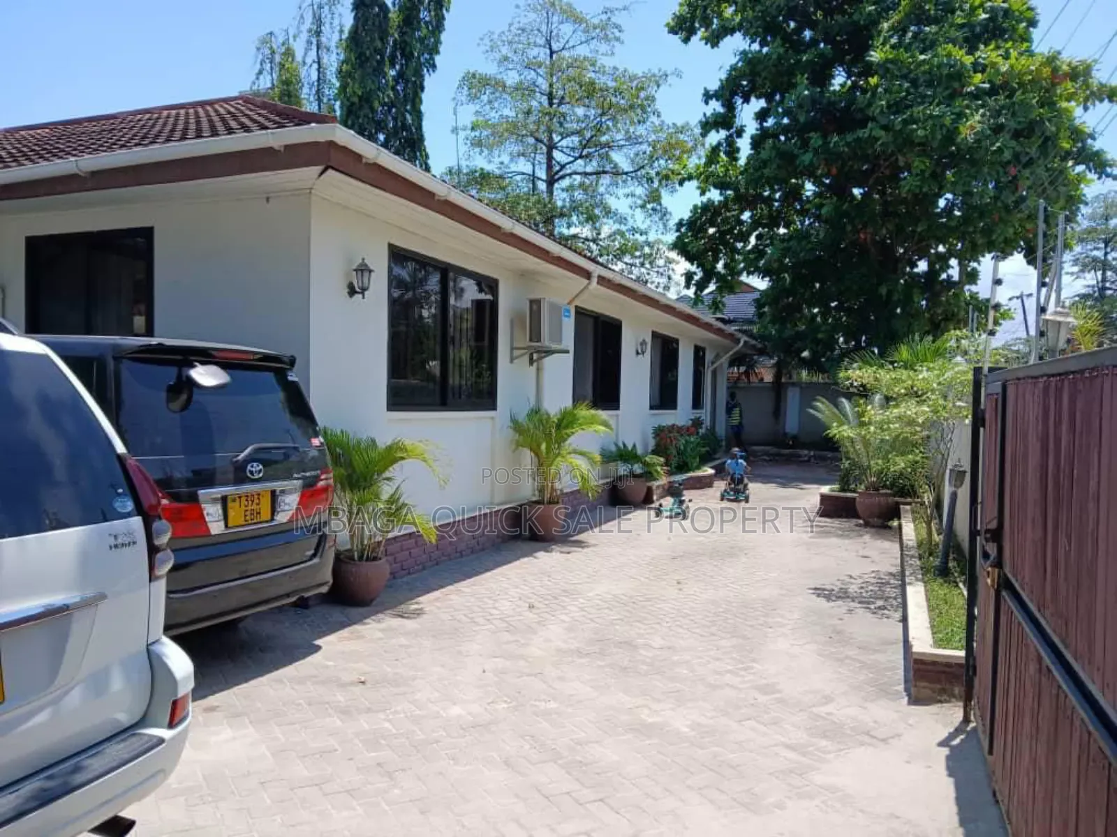 3bdrm House in Mikocheni for rent in Mikocheni