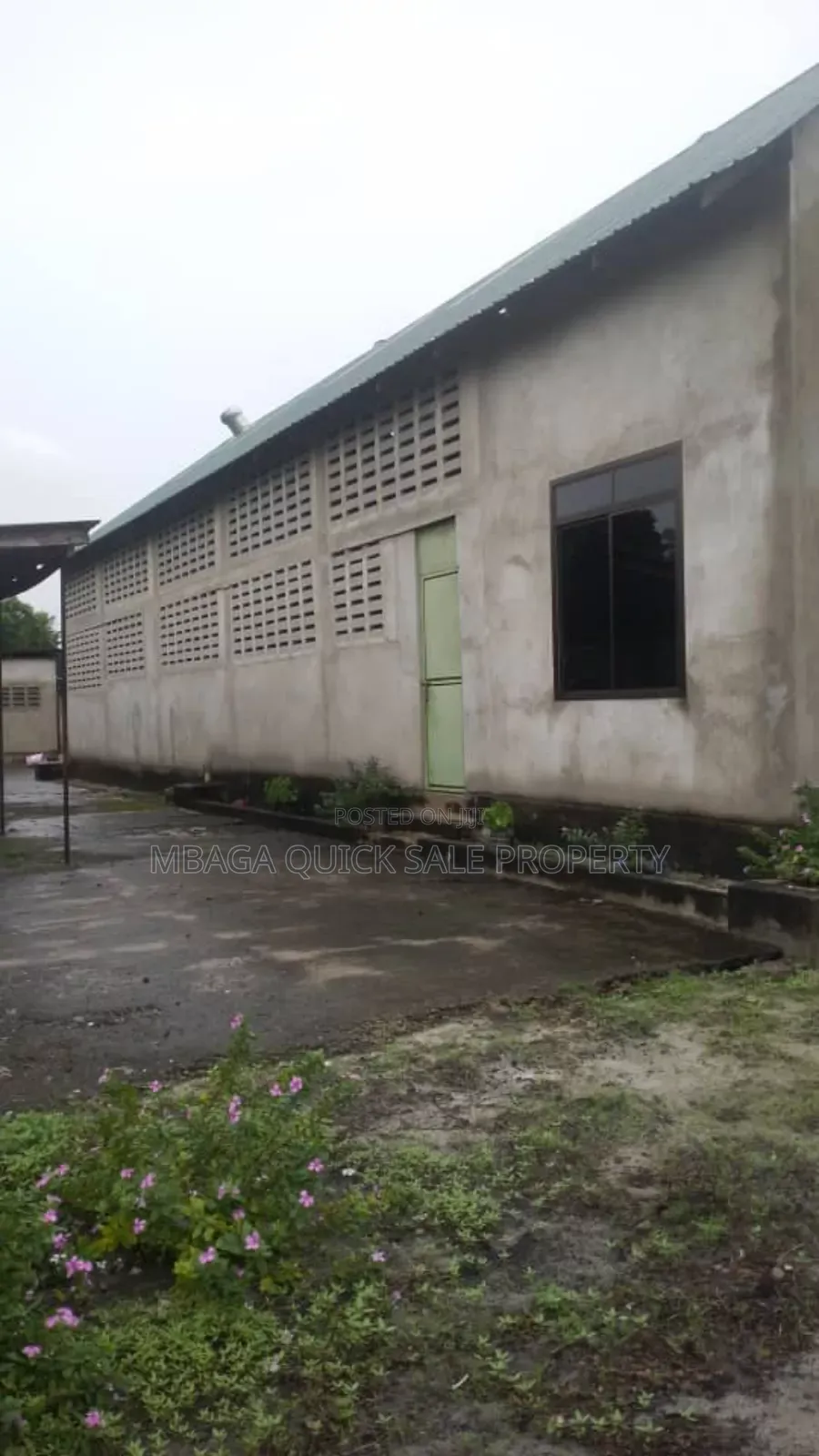 Godown Area SQM 1255 for Rent at Kilomo Bagamoyo in Kiromo