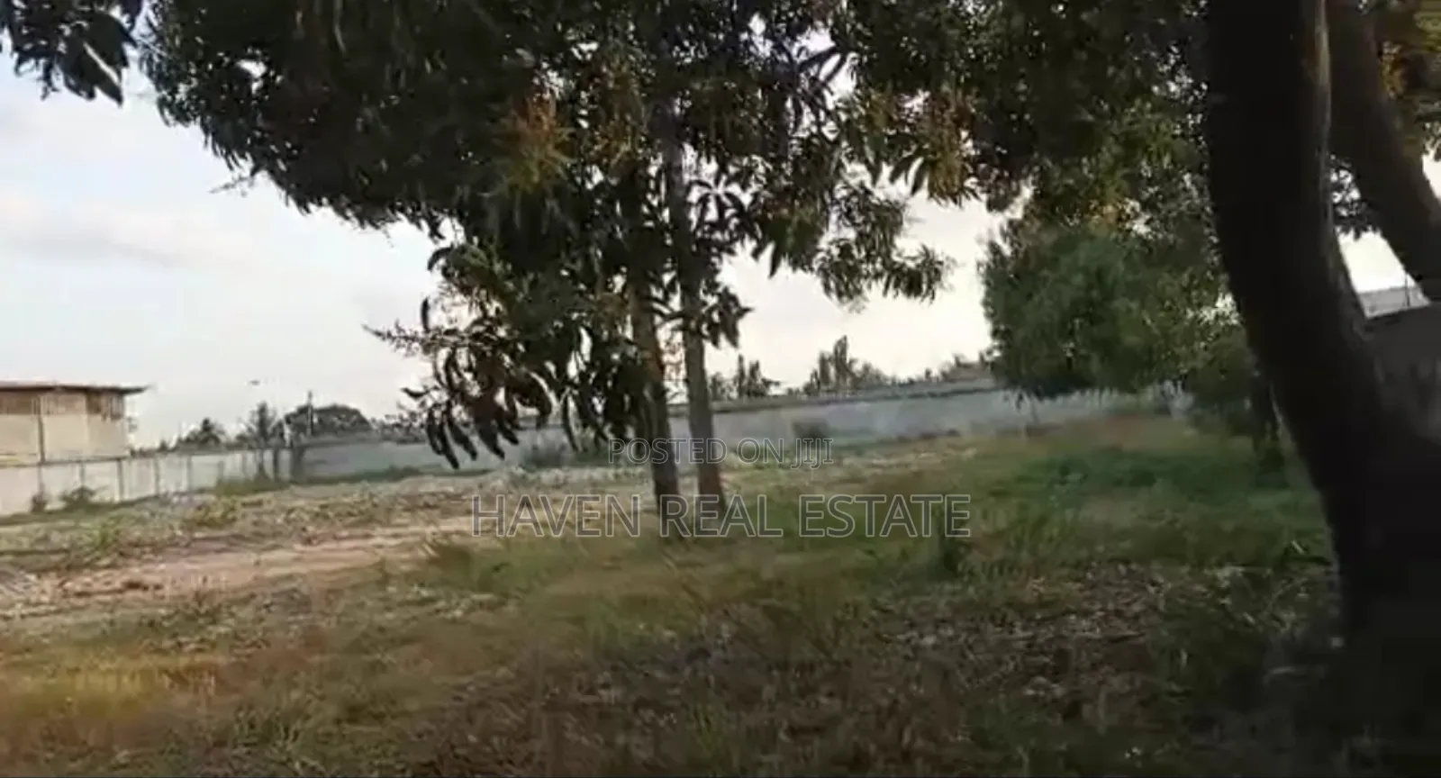 Yard Inauzwa Tabata Matumbi Industrial Area in Tabata