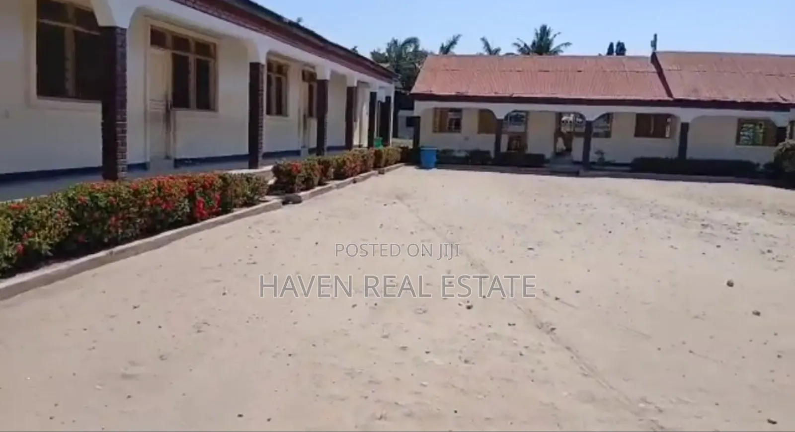 Shule Inauzwa Bahari Beach in Kunduchi