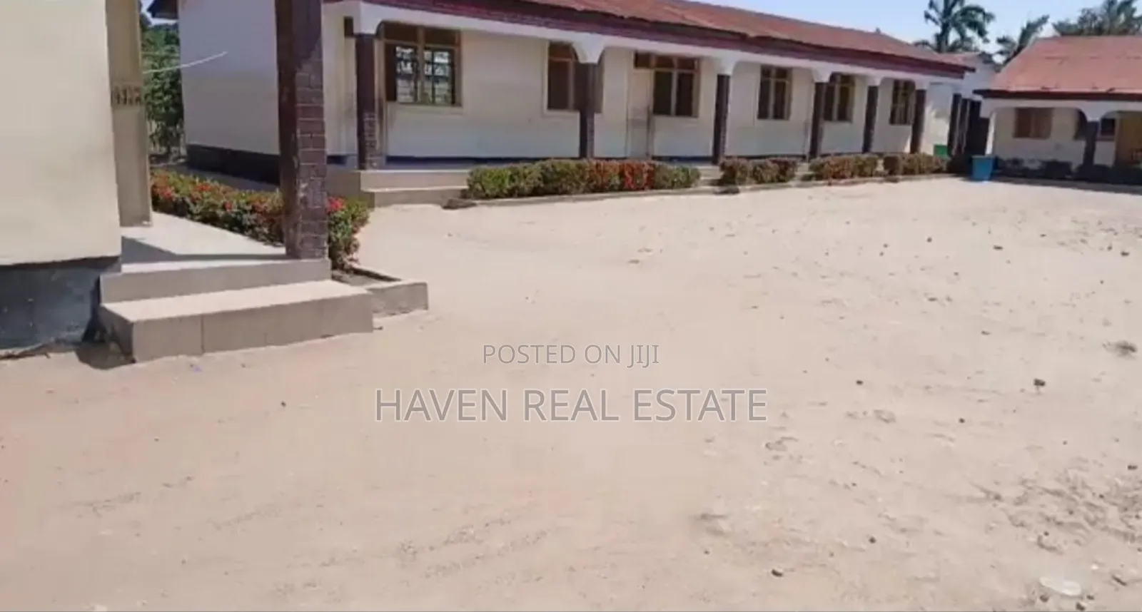 Shule Inauzwa Bahari Beach in Kunduchi