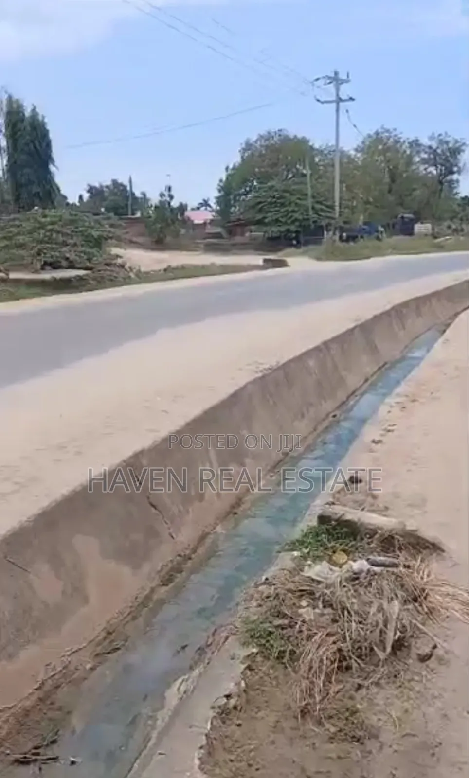 Plot Inauzwa Tegeta Nyuki in Kinondoni