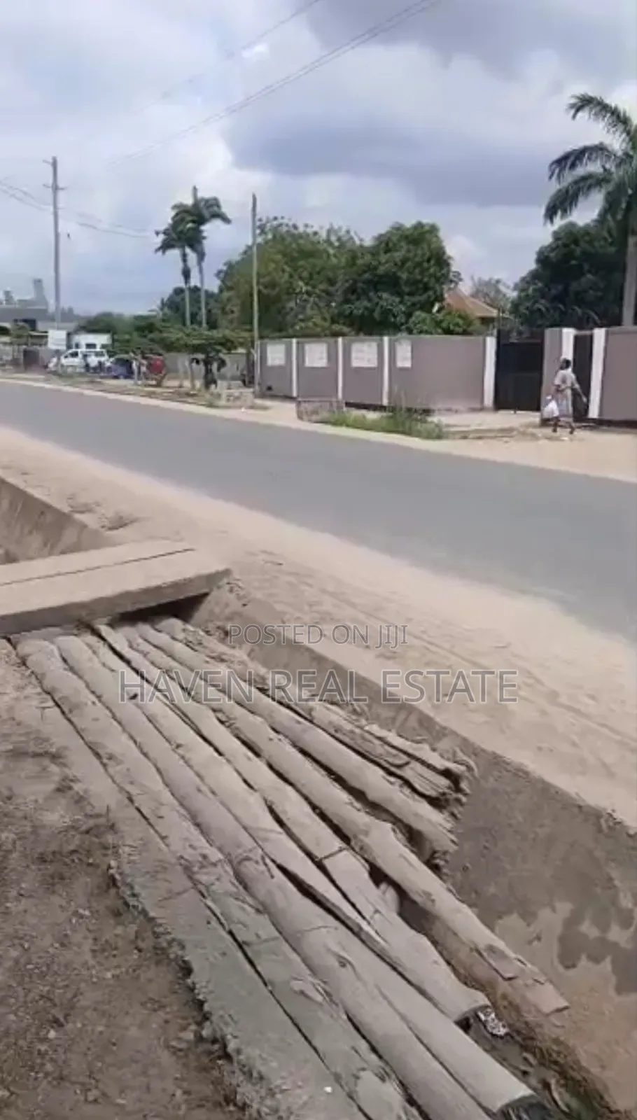 Plot Inauzwa Tegeta Nyuki in Kinondoni