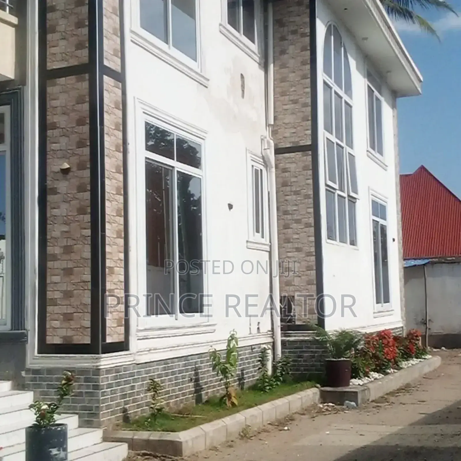 6bdrm House in Kibada Block 2, Kigamboni for sale in Kigamboni