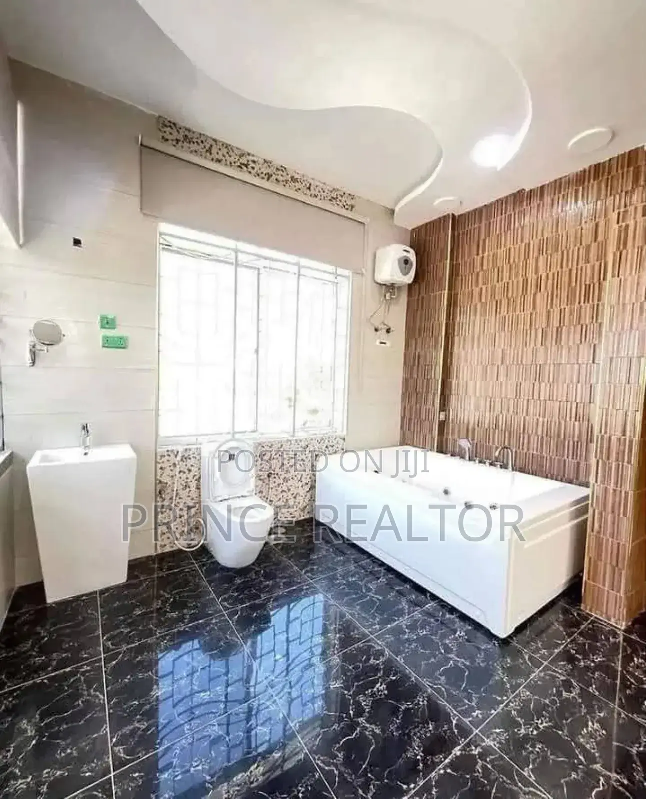 6bdrm House in Kibada Block 2, Kigamboni for sale in Kigamboni