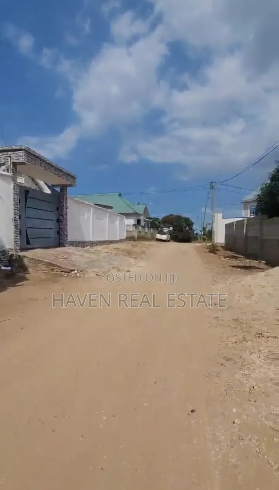 Plot Inauzwa Madale Kwa Kawawa in Goba