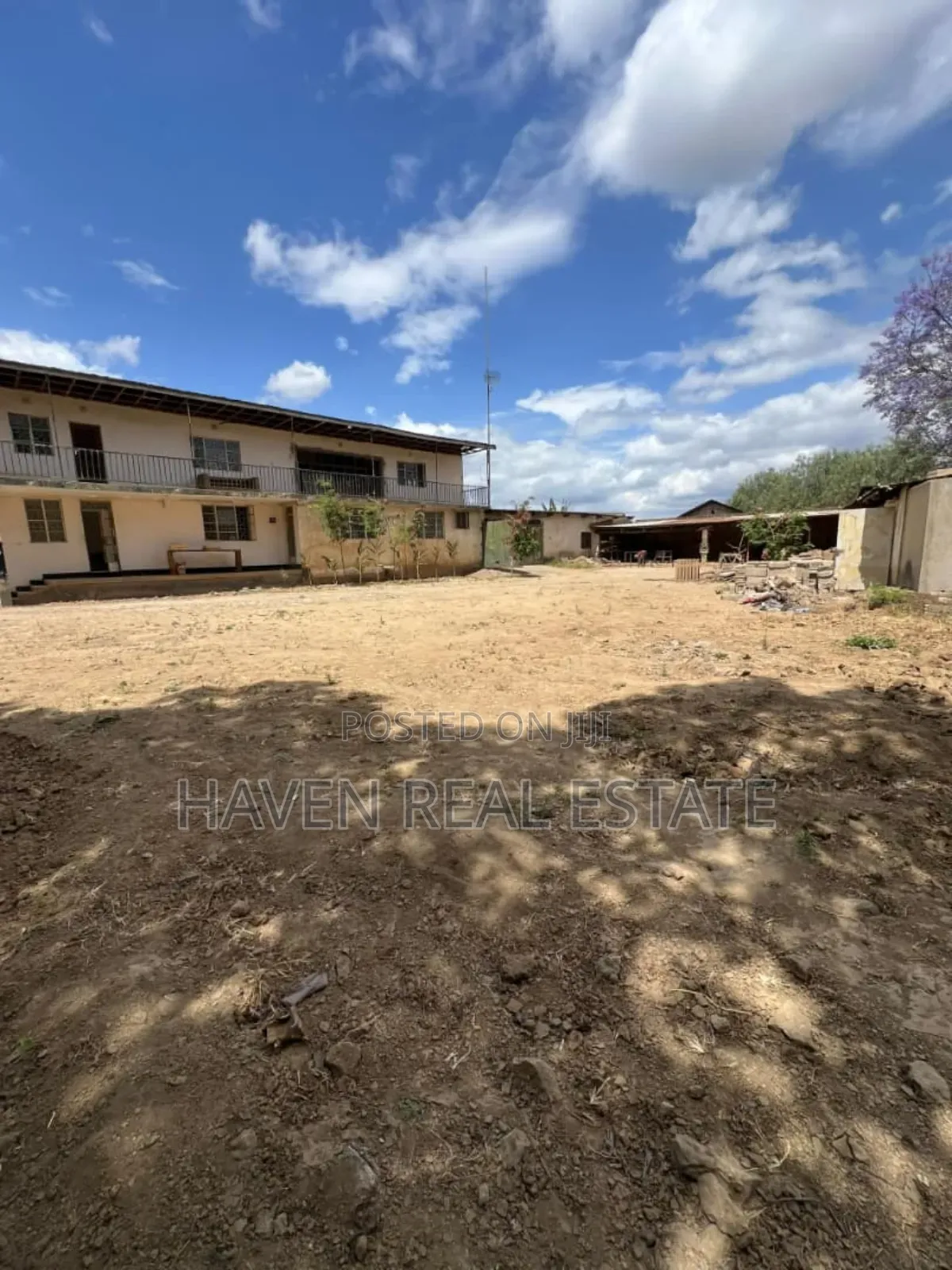 Plot Inauzwa Majengo Road Arusha in Arusha