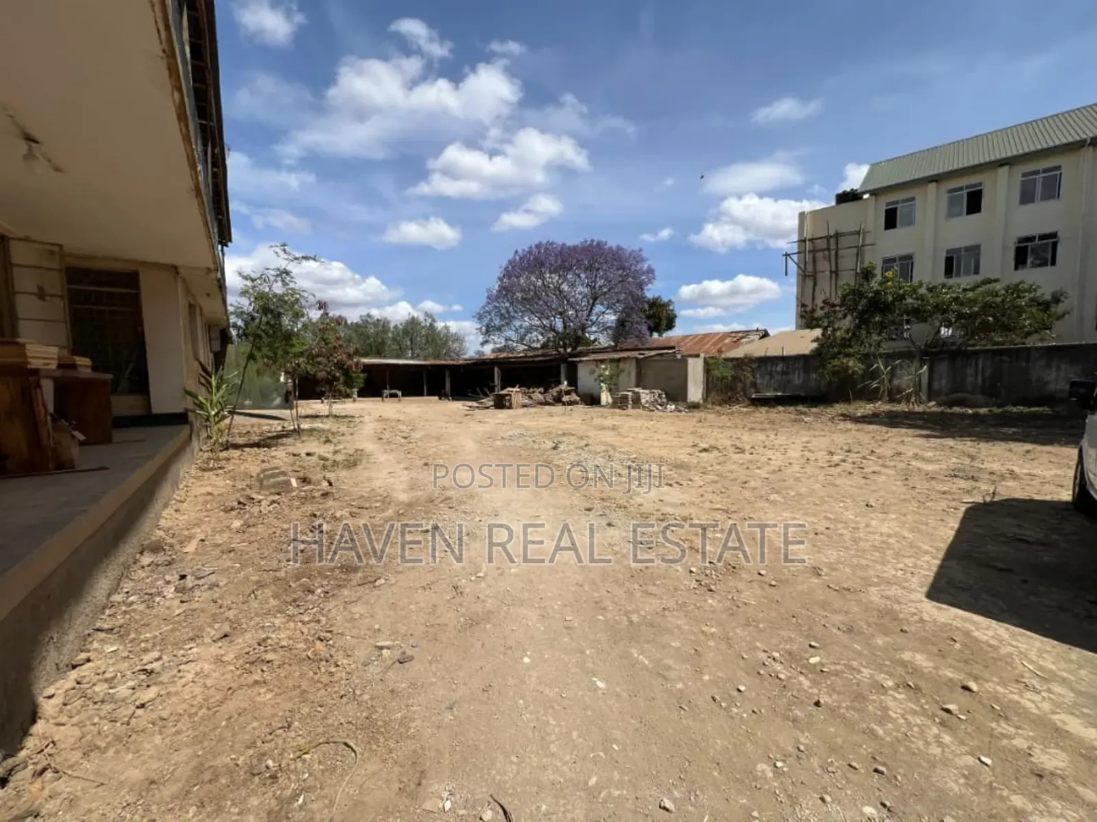 Plot Inauzwa Majengo Road Arusha in Arusha