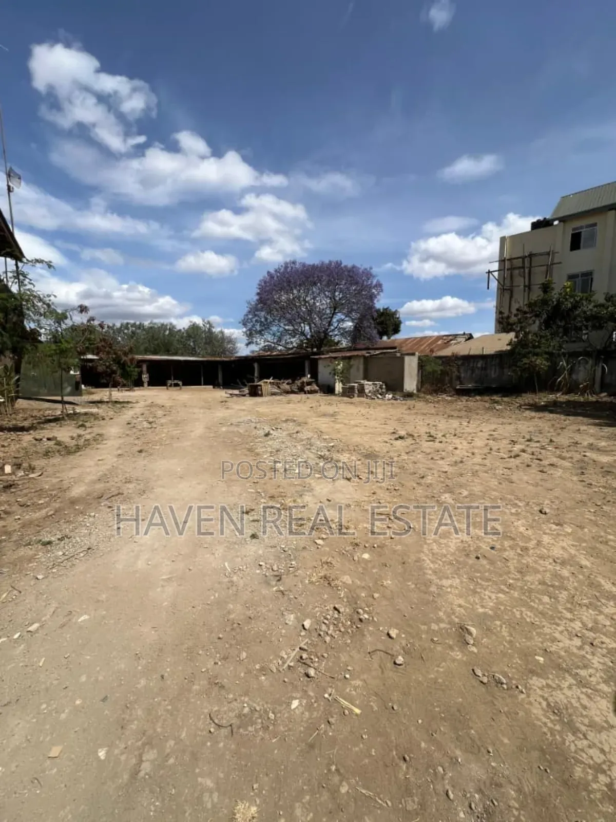 Plot Inauzwa Majengo Road Arusha in Arusha
