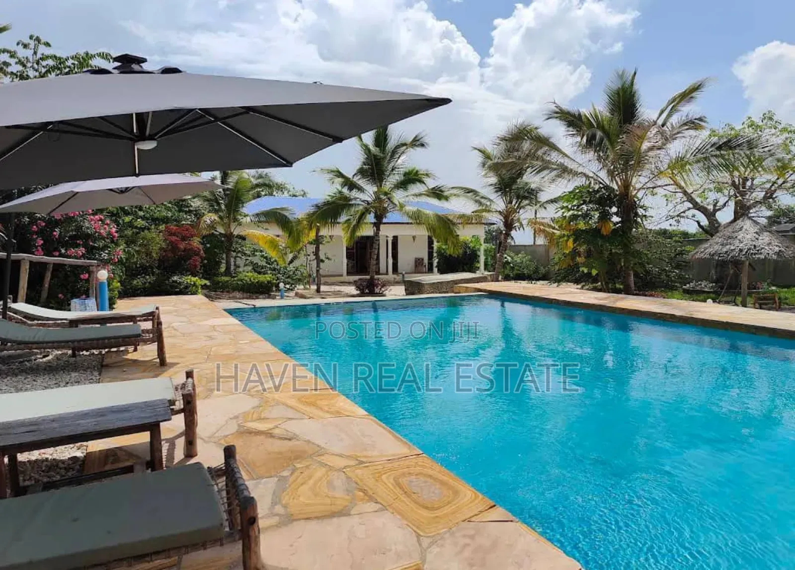 Second Line Hotel for Rent at Zanzibar Paje in Unguja North