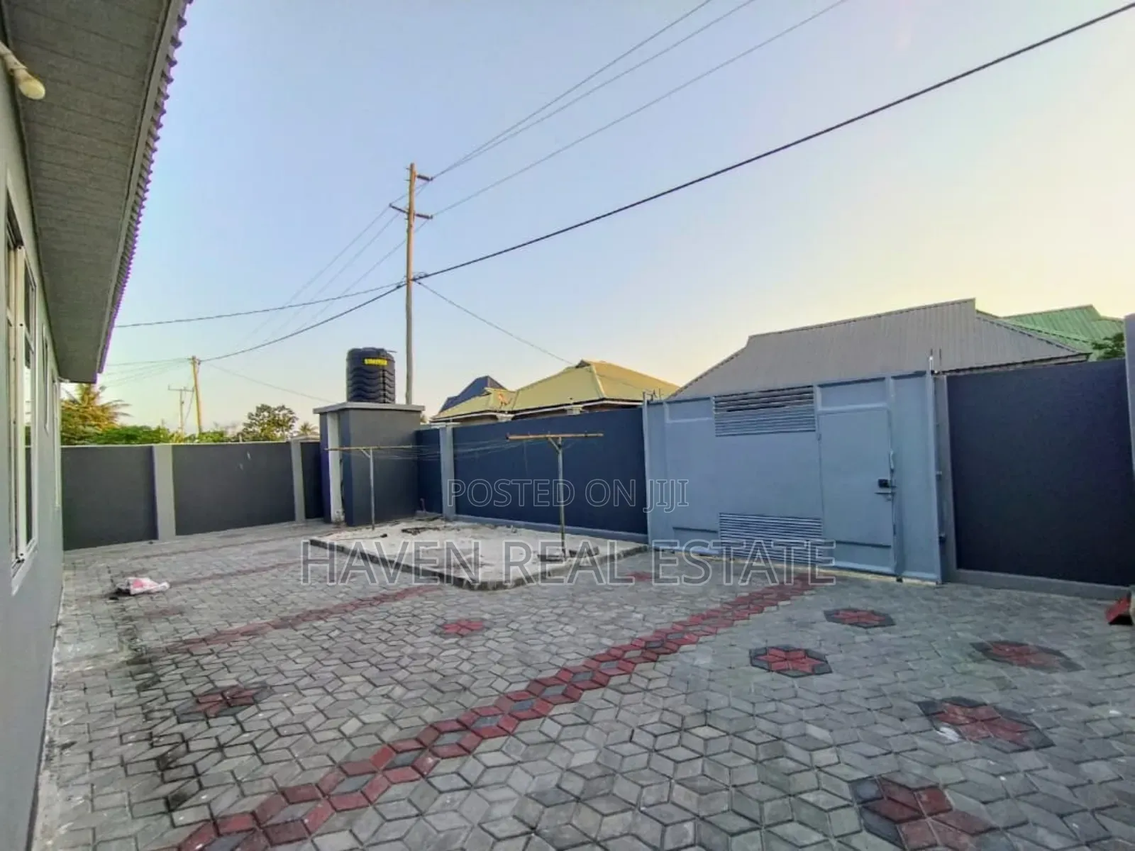 3bdrm House in Kinondoni for sale in Kinondoni