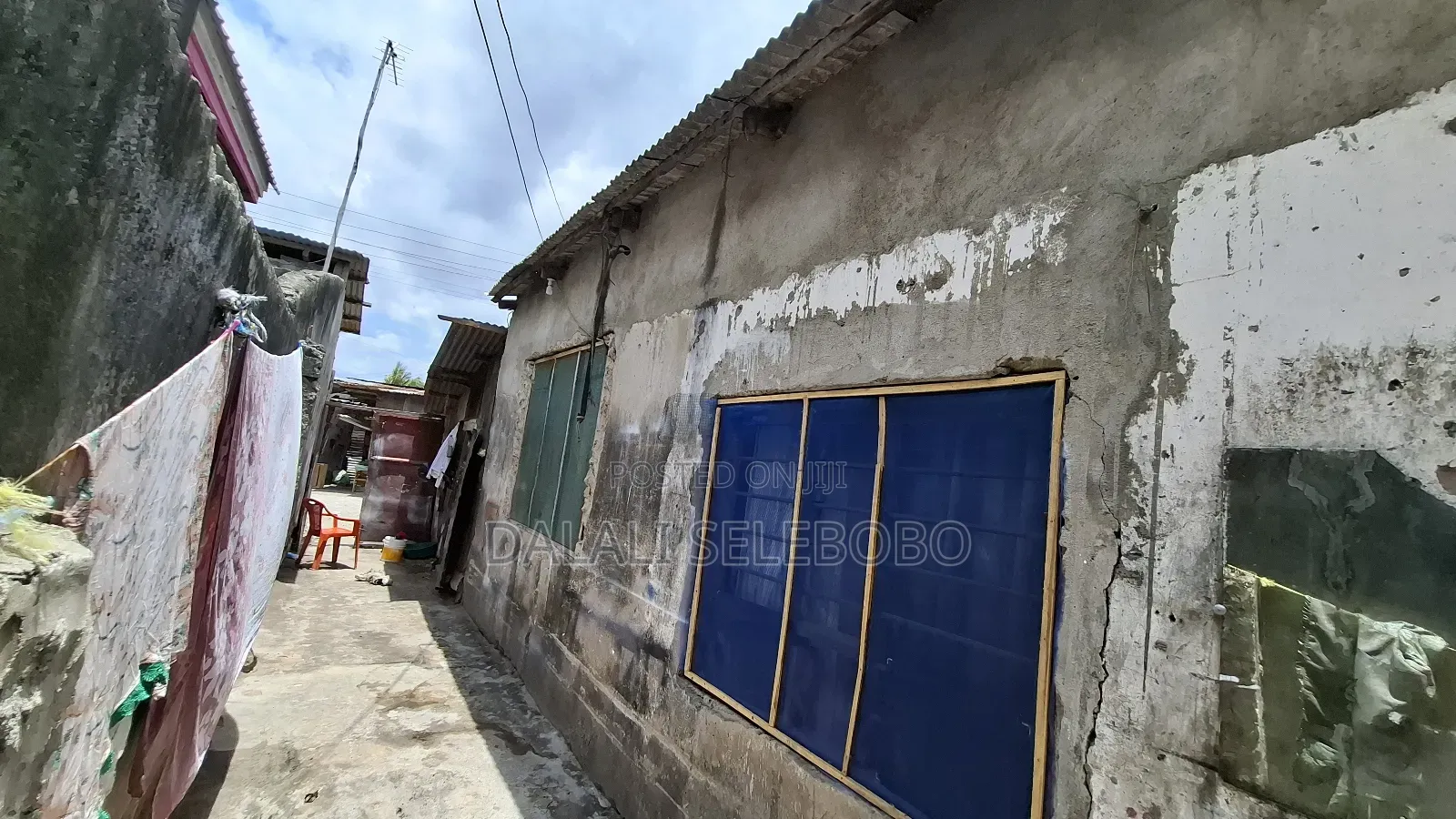 6bdrm Bungalow in Kinondoni Hananasif for sale in Kinondoni