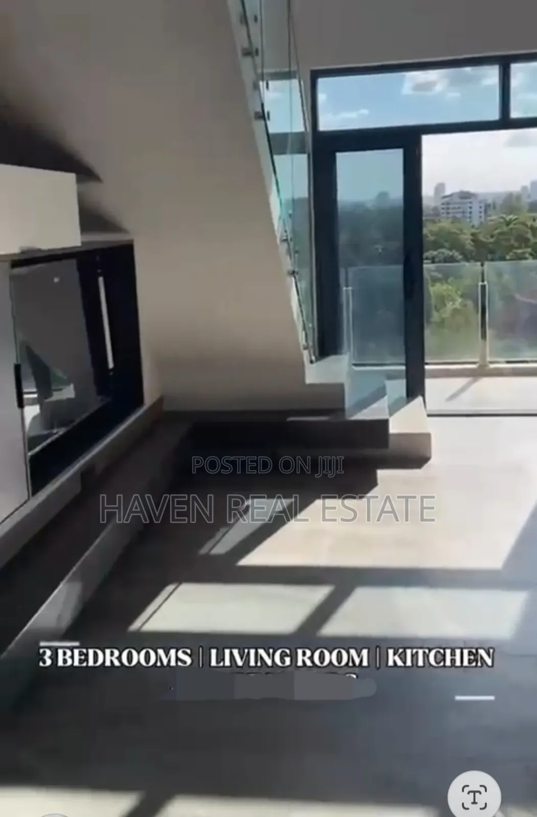 Furnished 3bdrm Duplex in Oyster Bay for sale in Oyster Bay