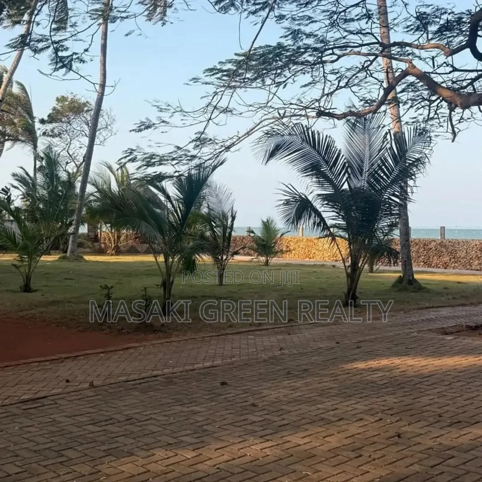 12bdrm House in Mbezi Estate, Kinondoni for sale in Kinondoni