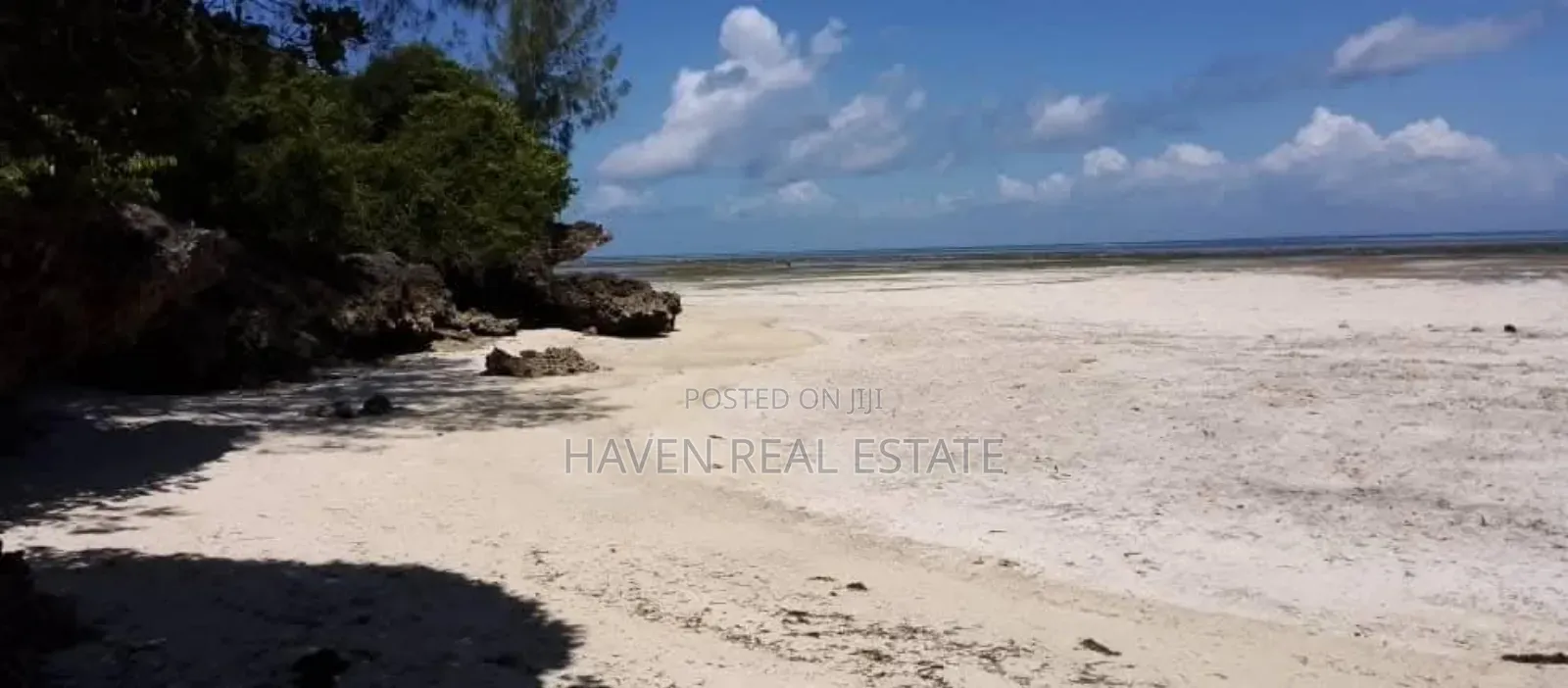 80,000sqmt Beach Plot for Sale at Zanzibar in Unguja North