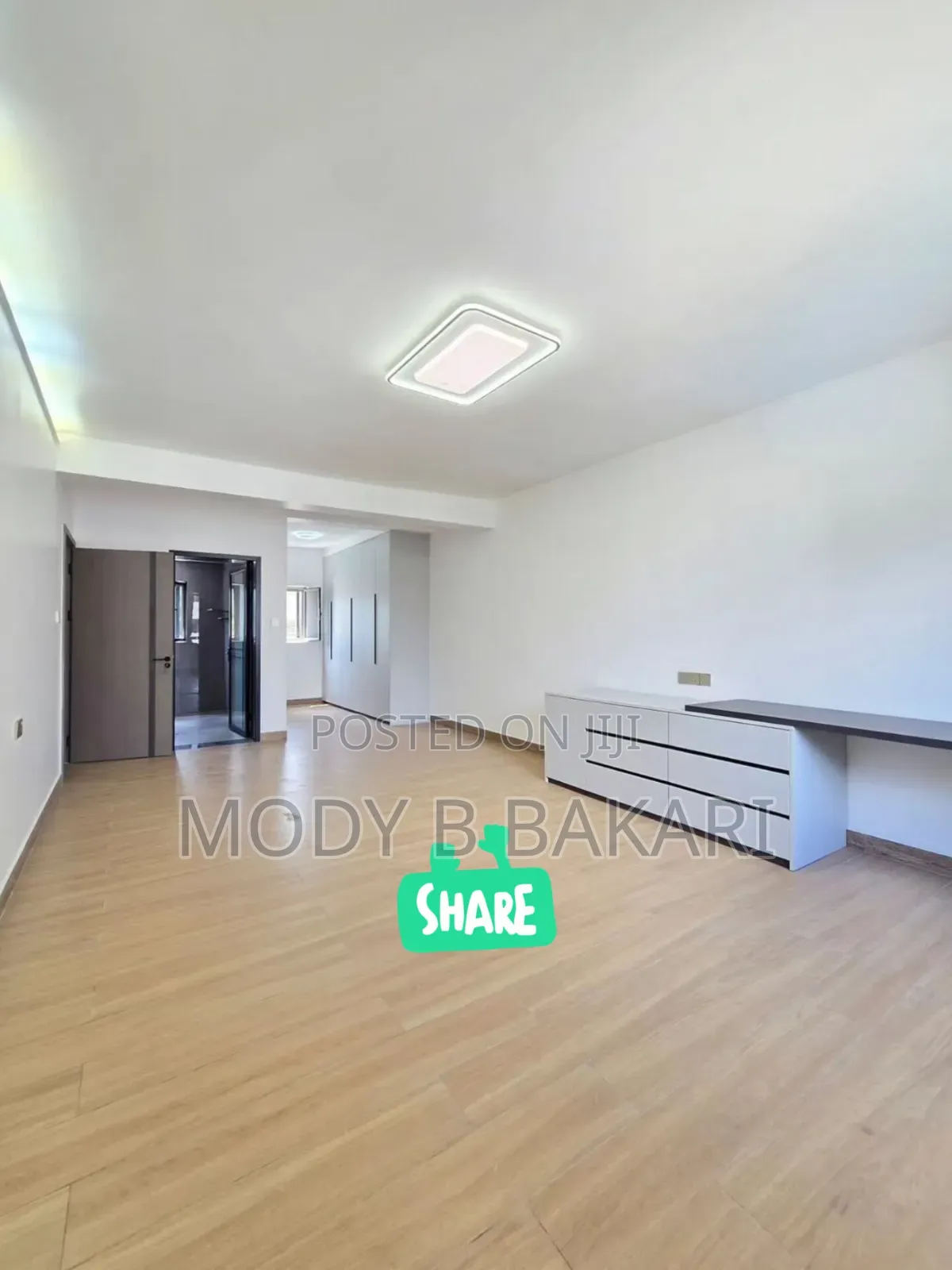 3bdrm Apartment in Oyster Bay for sale in Oyster Bay