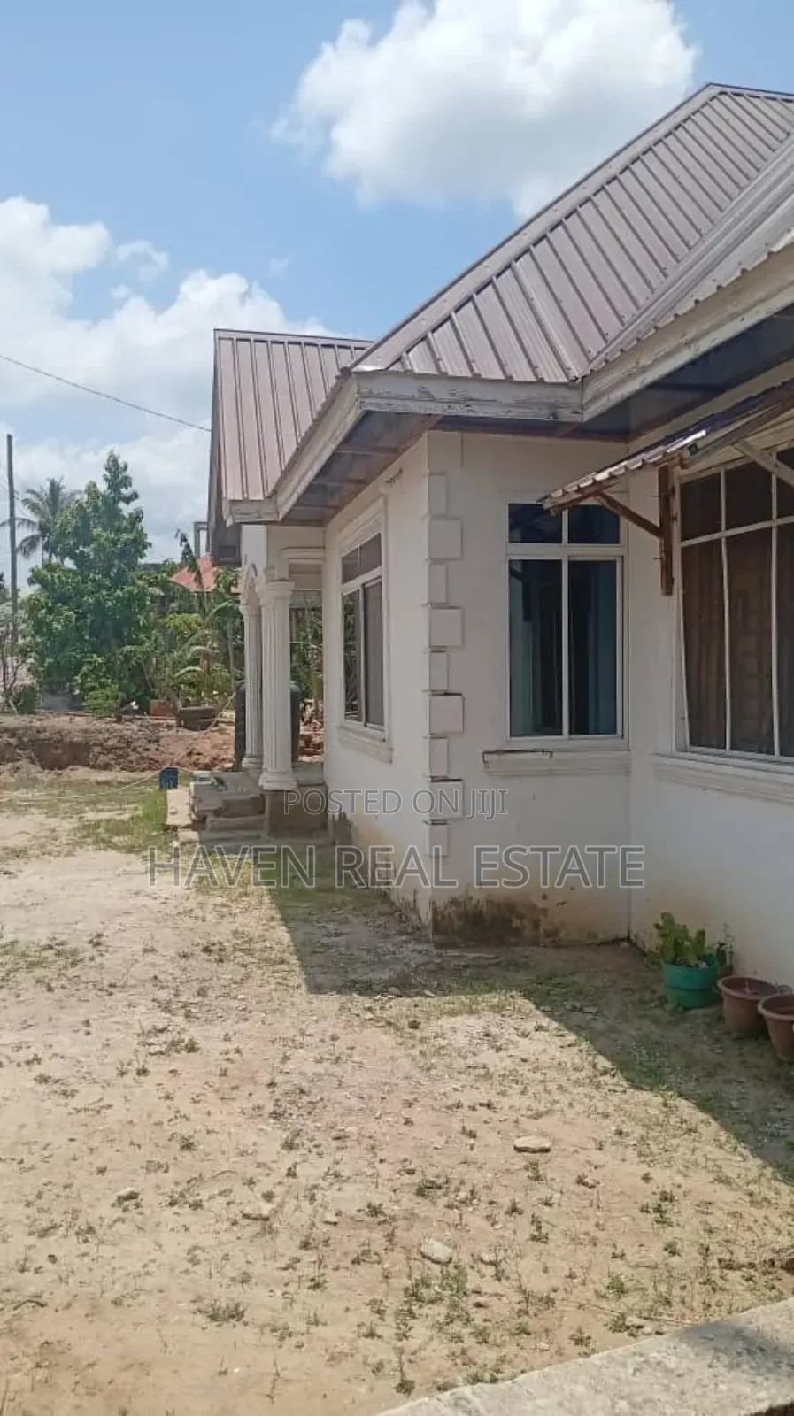 5bdrm House in Goba for sale in Goba