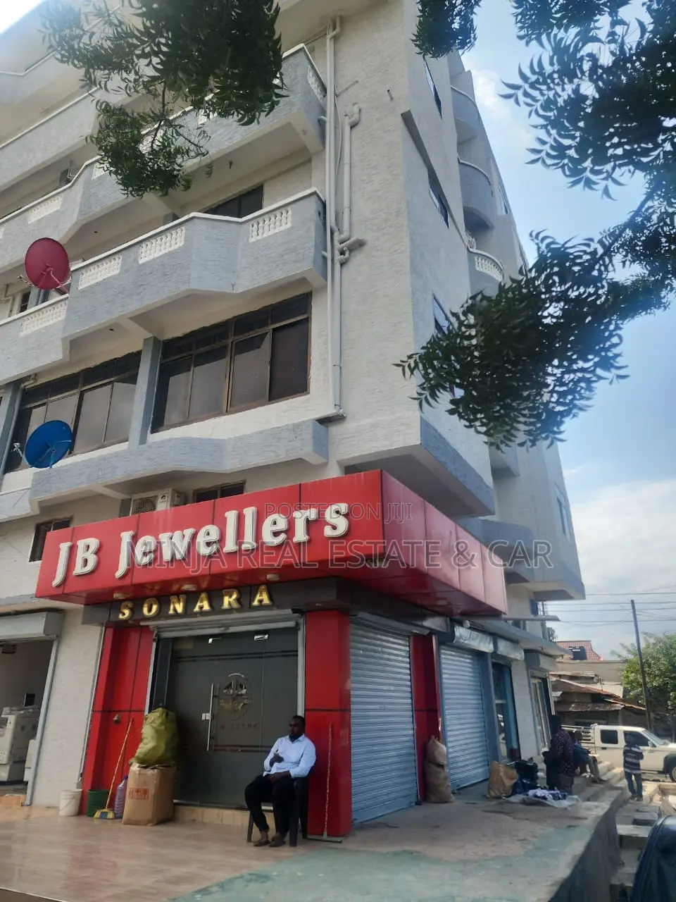 Storey Building for Sale Magomeni Mapipa in Magomeni