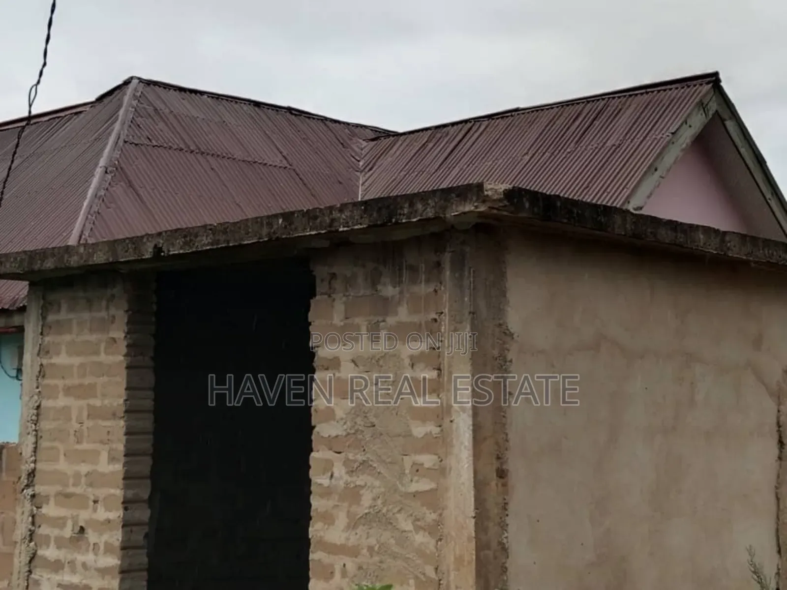 Jengo La Hospitali Linauzwa Goba in Goba