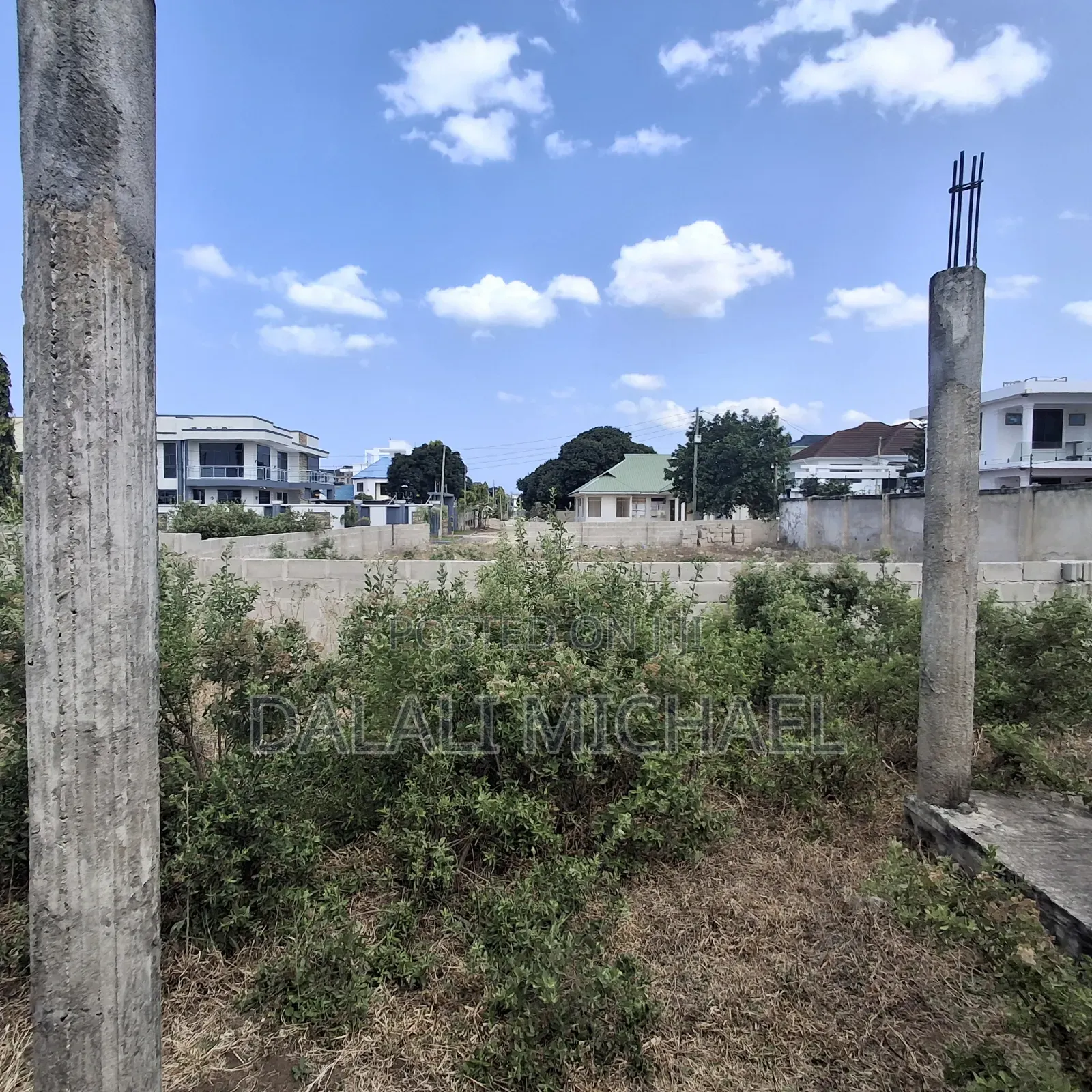 Kiwanja Kinauzwa Mbweni JKT in Mbweni