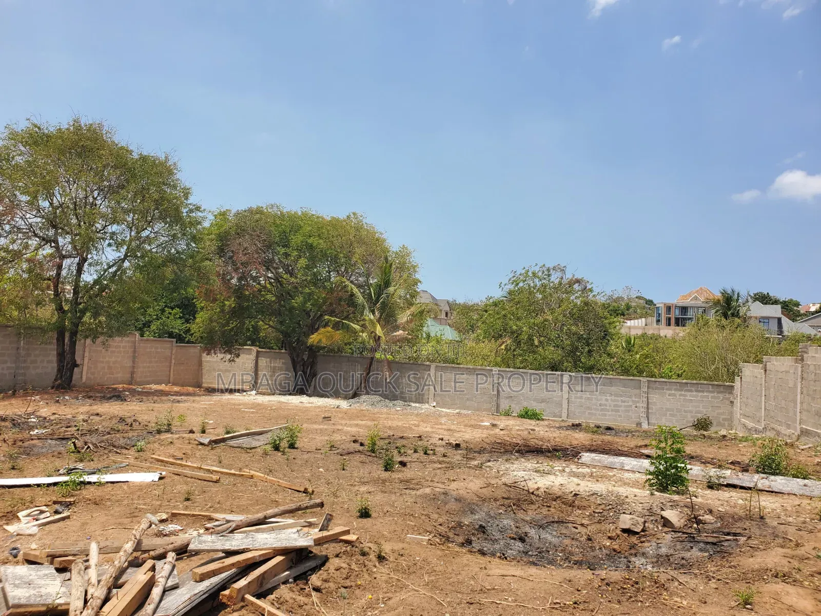 Plot Area SQM 1000 for Sale at Madale Msigani in Goba