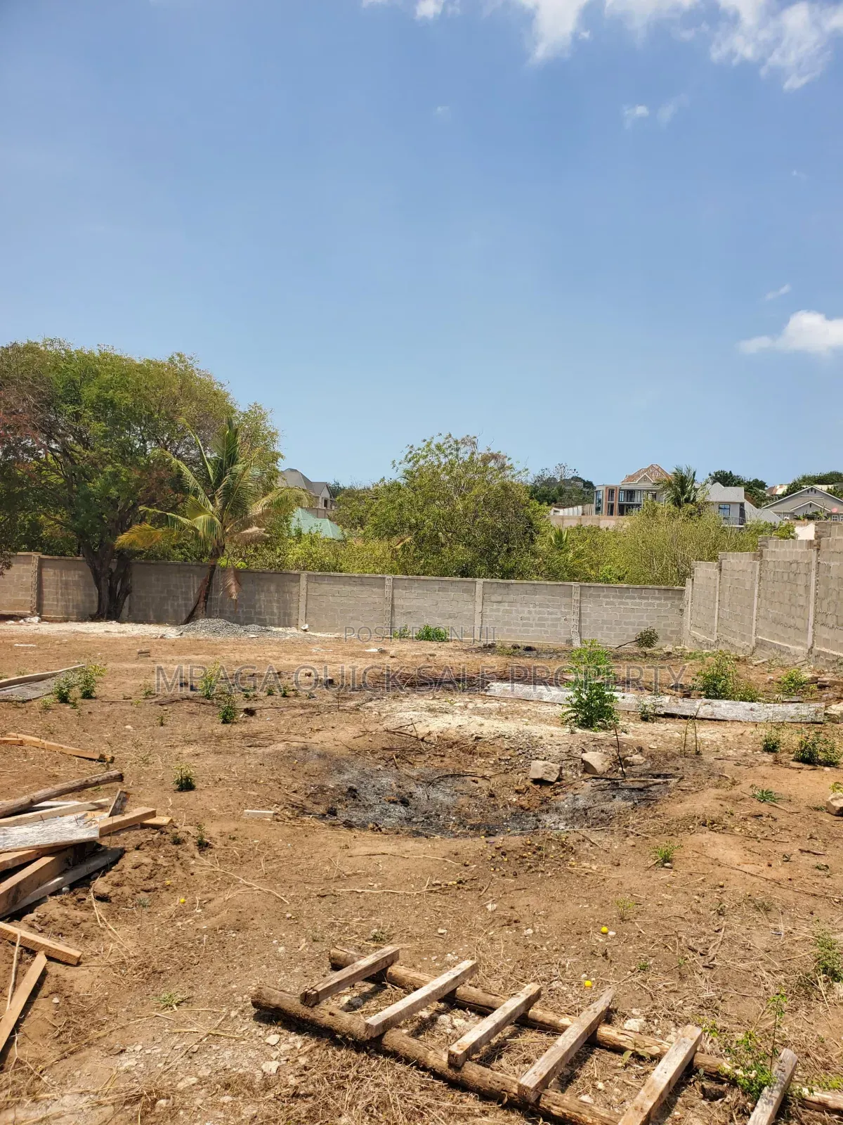 Plot Area SQM 1000 for Sale at Madale Msigani in Goba