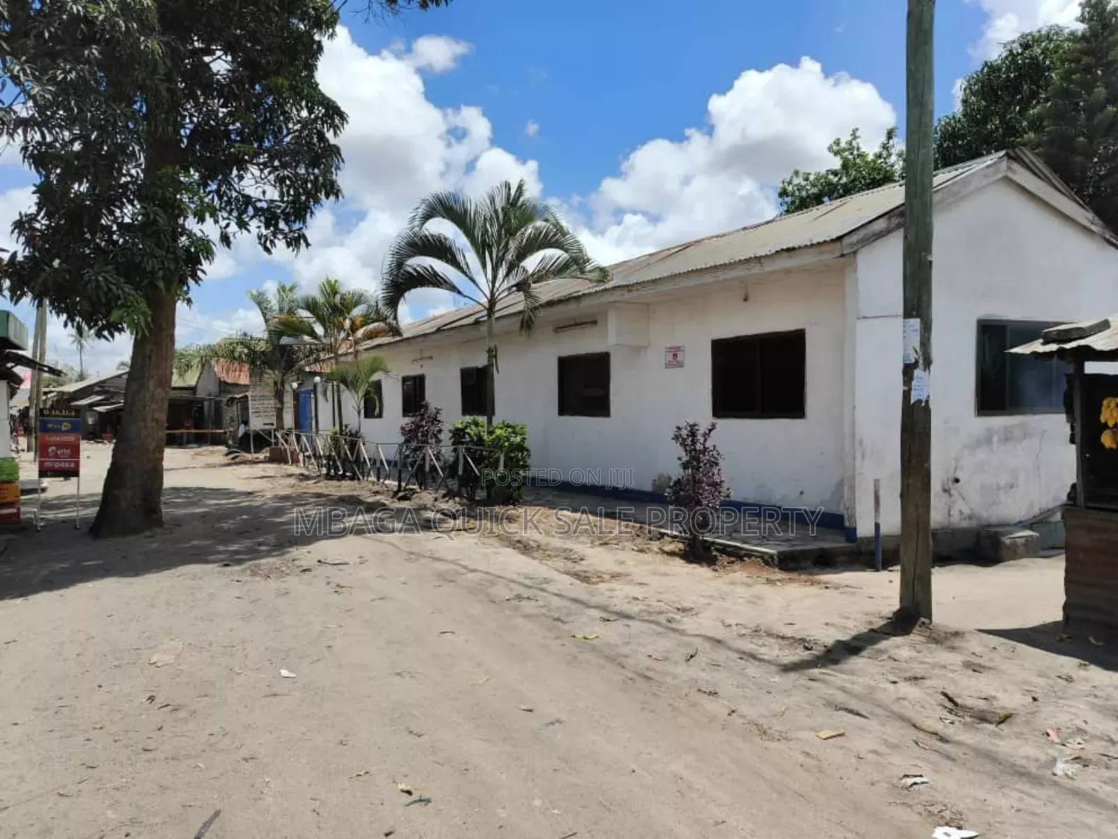 Furnished 10bdrm House in Mbagala Mbande for sale in Mbagala