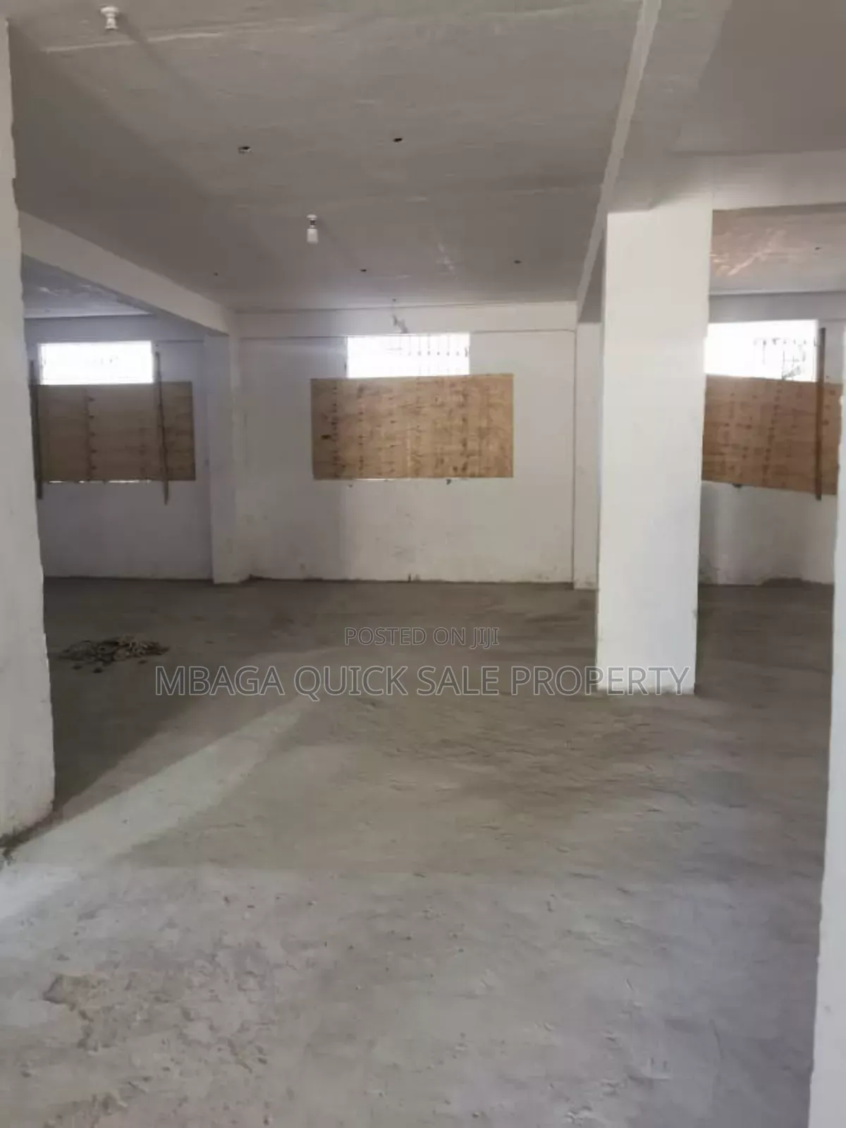 Godown Area SQM 100 for Rent at Kariakoo in Kariakoo