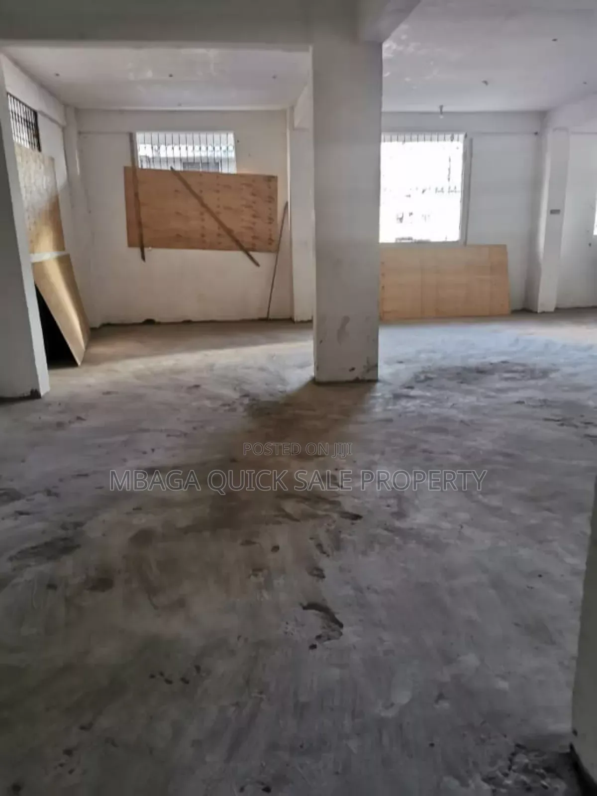 Godown Area SQM 100 for Rent at Kariakoo in Kariakoo