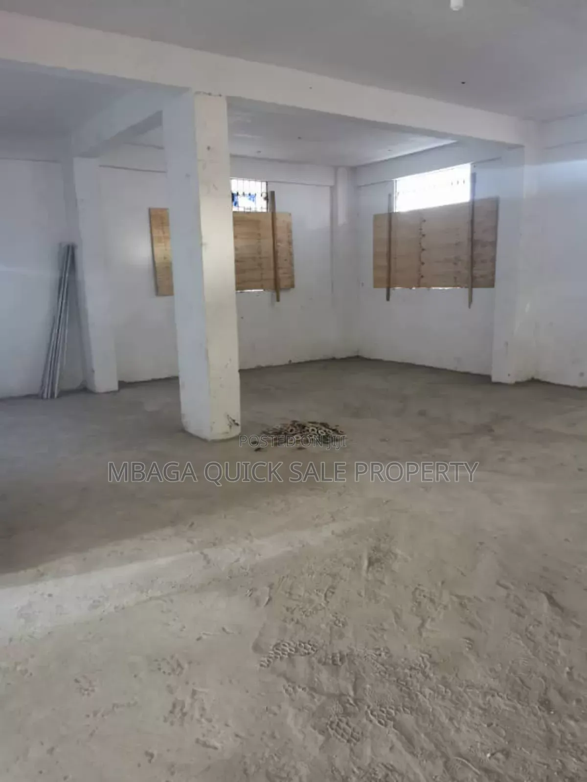 Godown Area SQM 100 for Rent at Kariakoo in Kariakoo